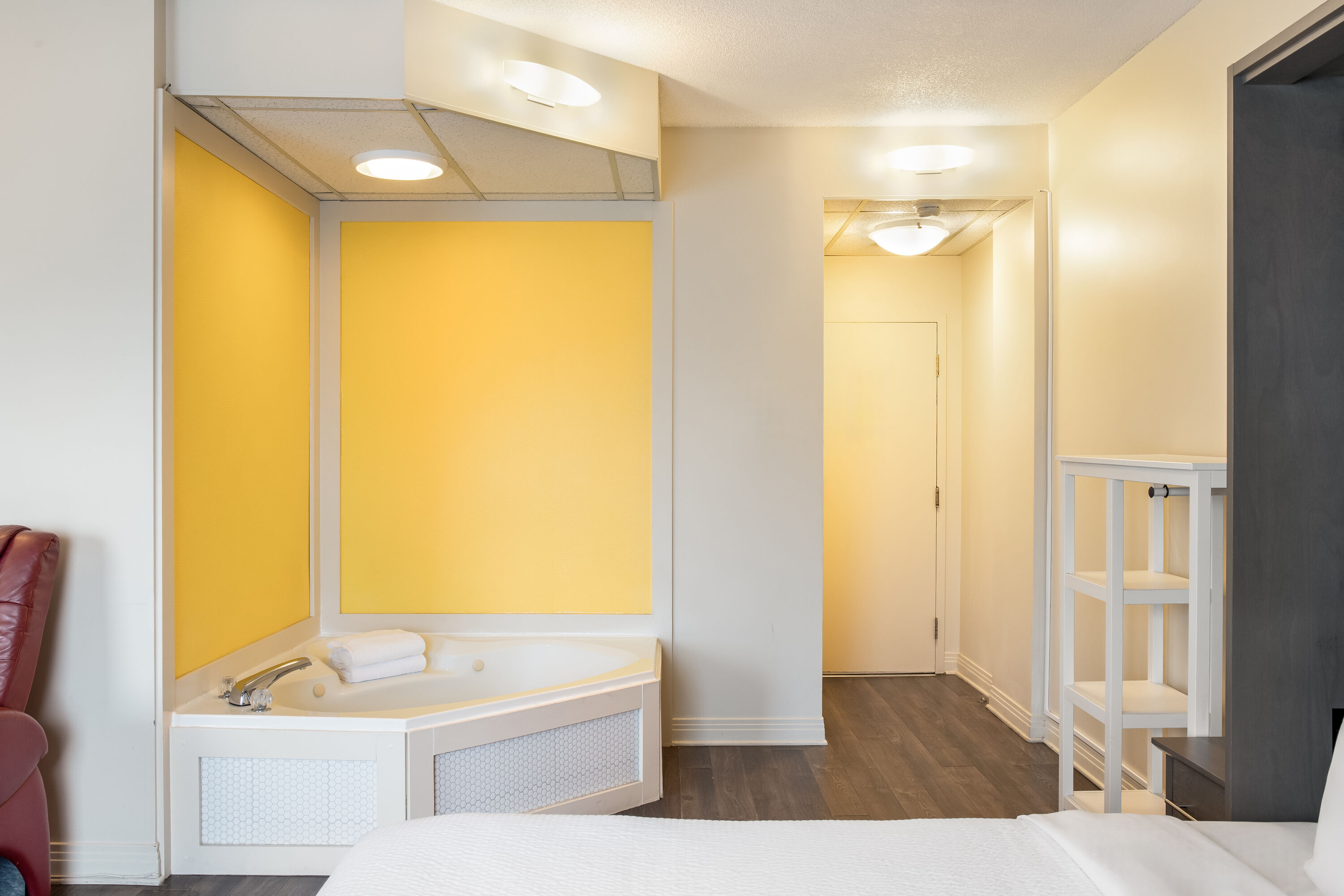 Days Inn by Wyndham Berthierville suite in Berthierville, Quebec