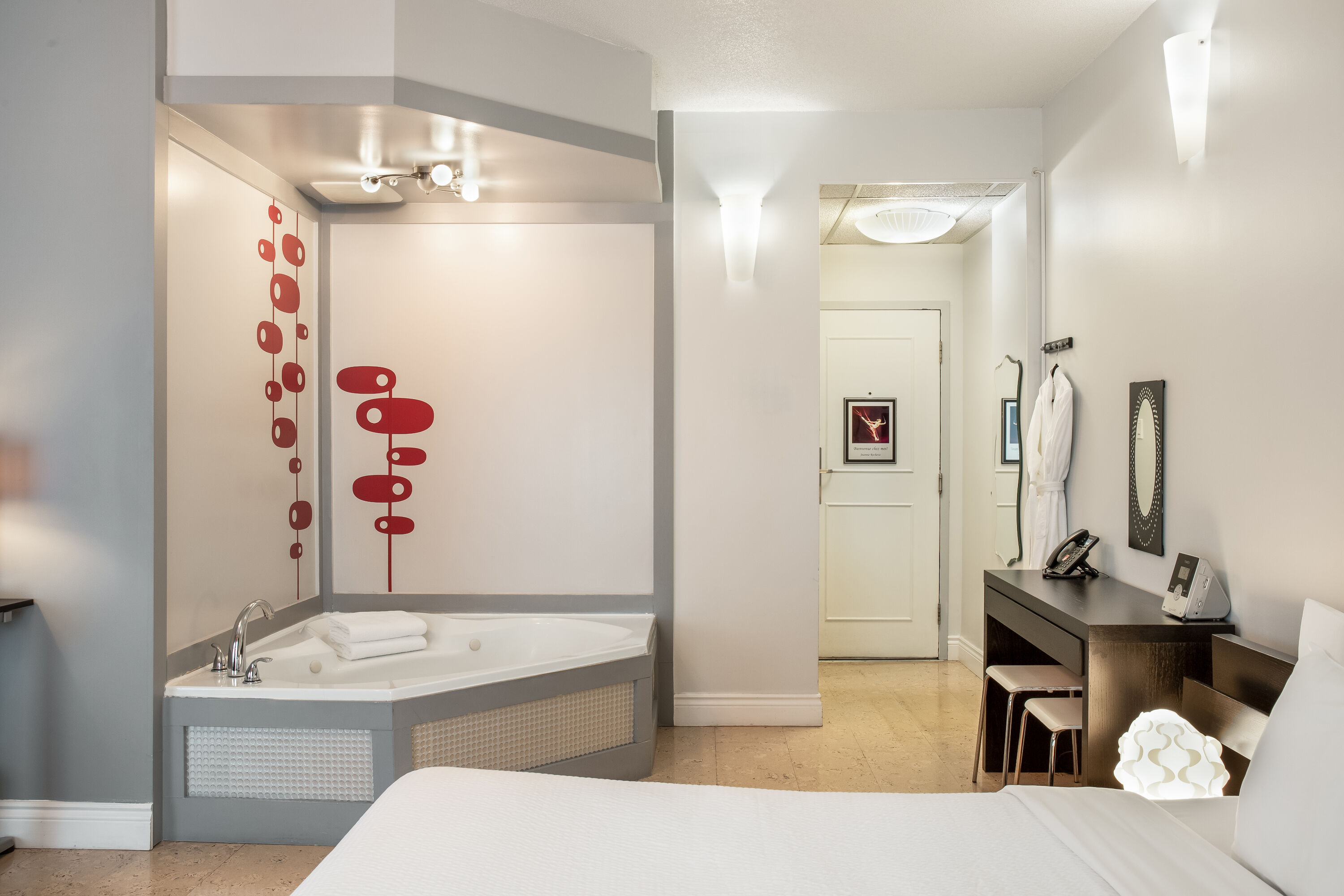 Days Inn by Wyndham Berthierville suite in Berthierville, Quebec