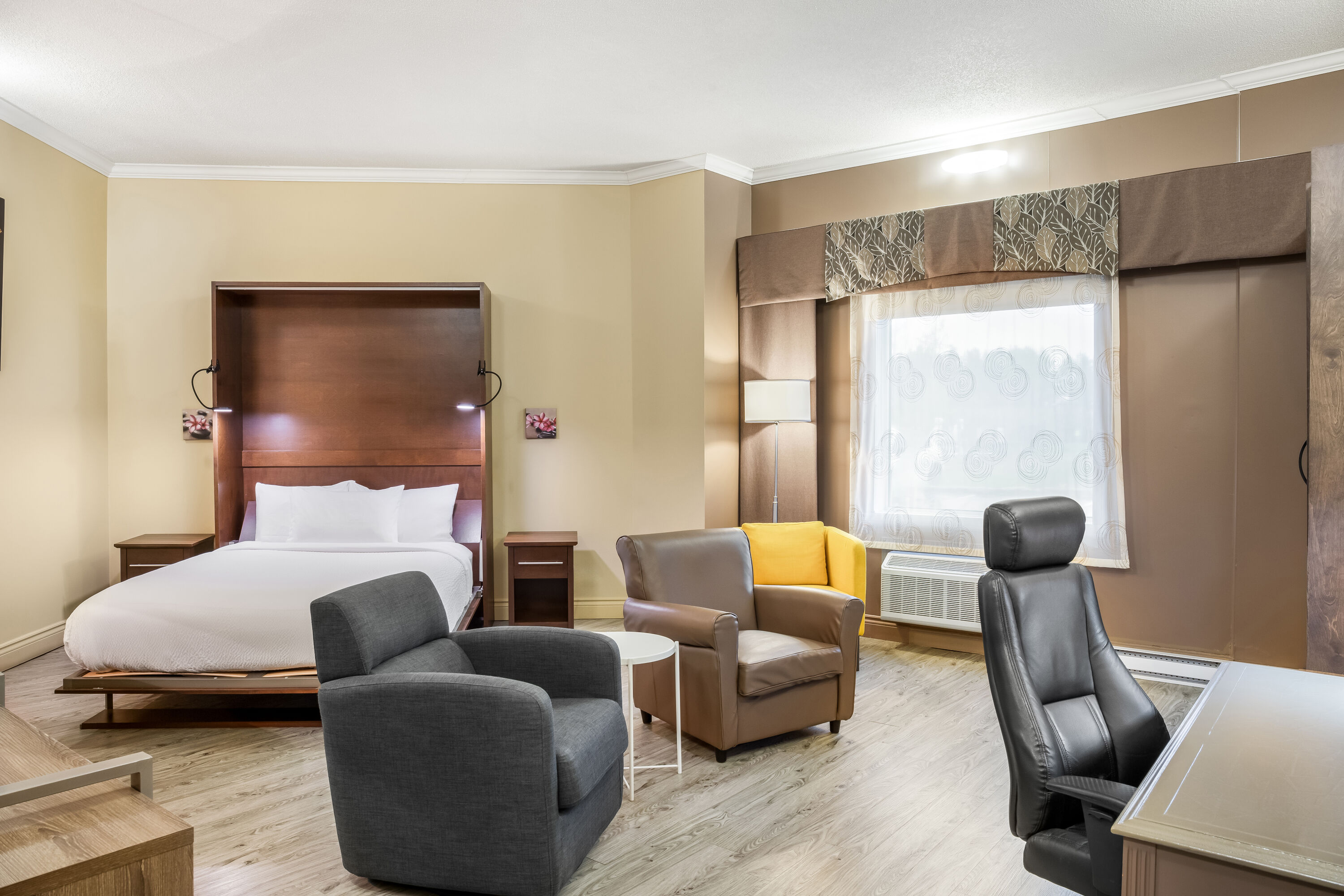 Days Inn by Wyndham Berthierville suite in Berthierville, Quebec