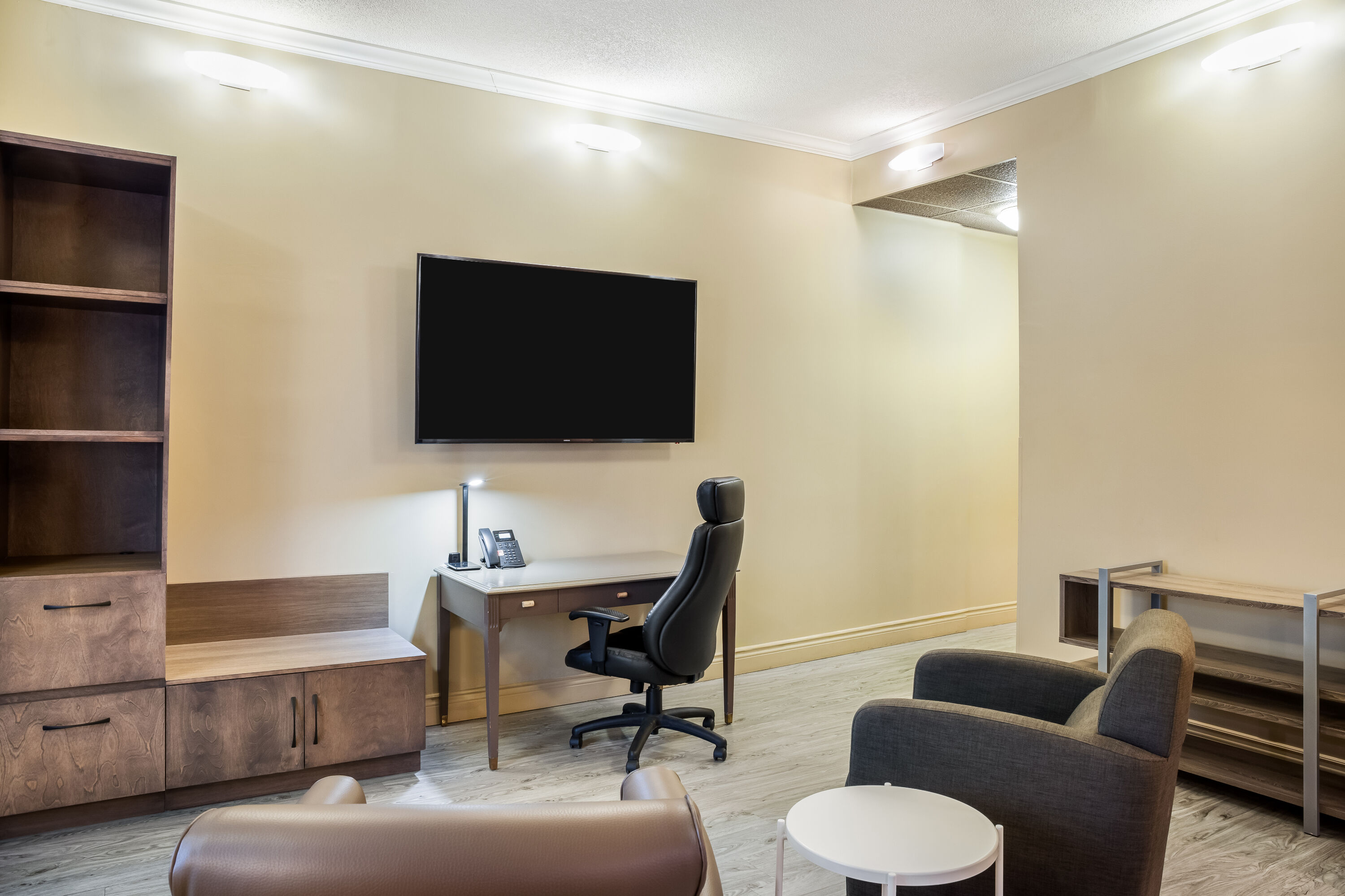 Days Inn by Wyndham Berthierville suite in Berthierville, Quebec