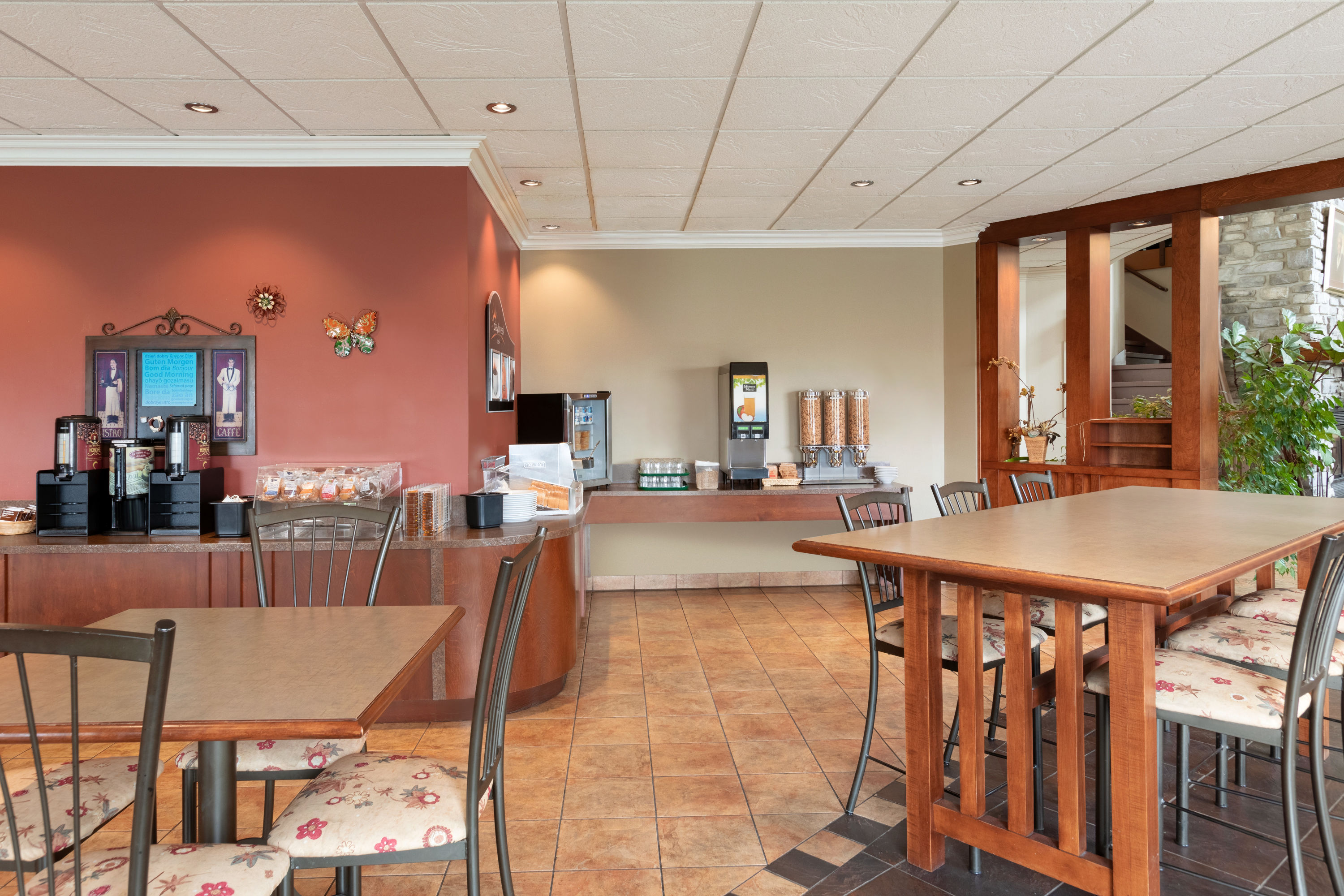 Free breakfast at Days Inn by Wyndham Montmagny in Montmagny, Quebec