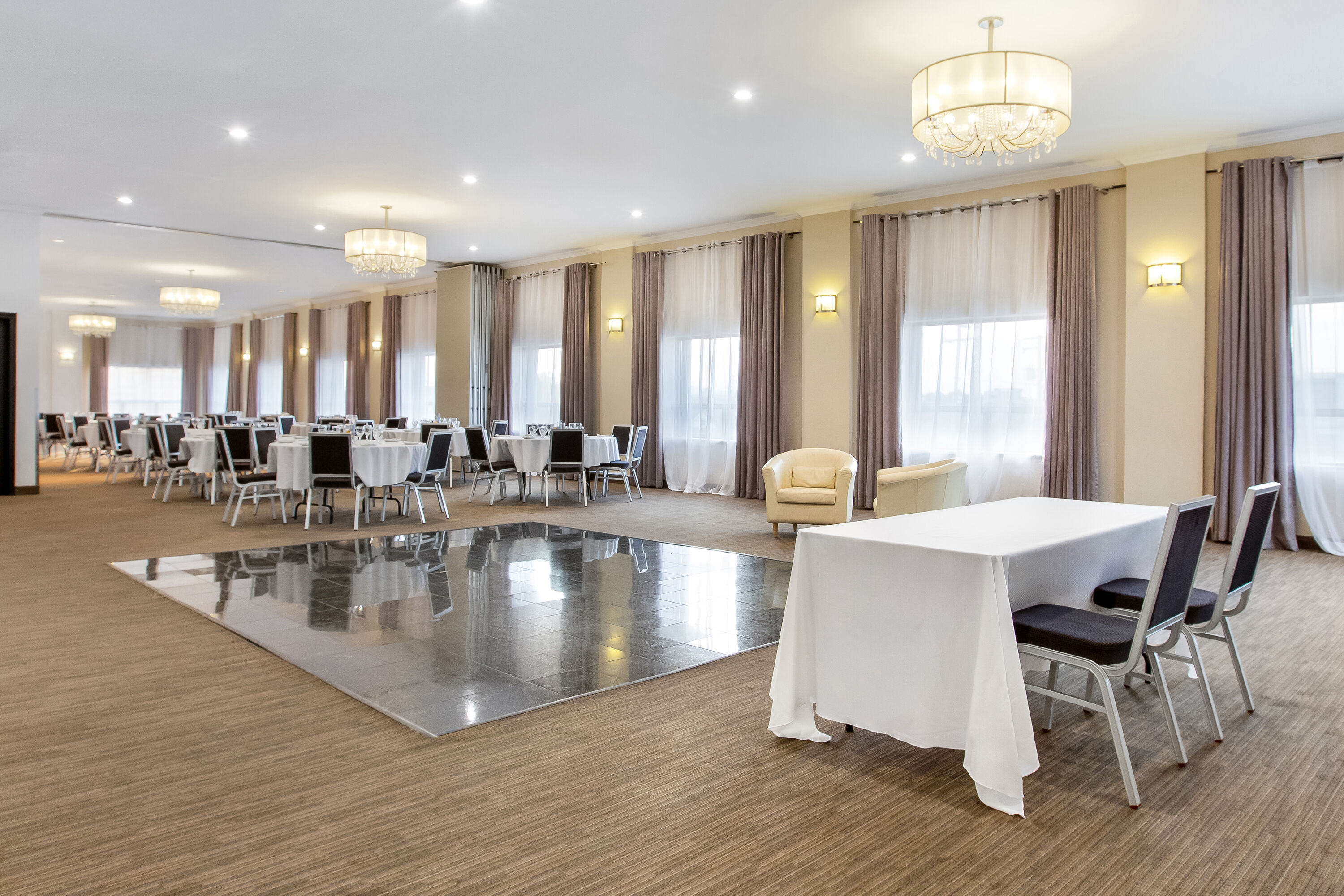 Meeting room banquet rounds at Days Inn by Wyndham Montreal Airport Conference Centre in Montreal, Quebec
