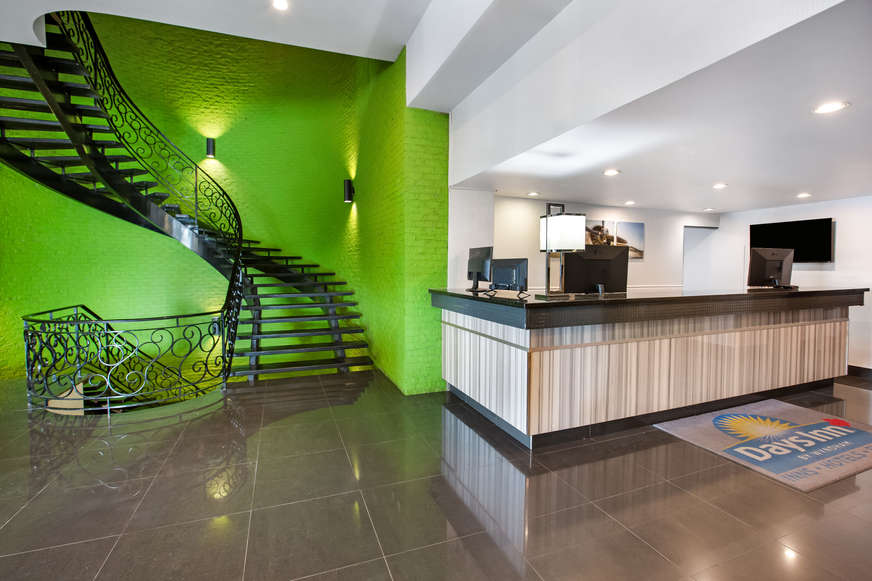 Days Inn by Wyndham Montreal Airport Conference Centre reception in Montreal, Quebec