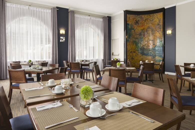 Days Inn & Conference Centre - Montreal Airport restaurant in Montreal, Quebec