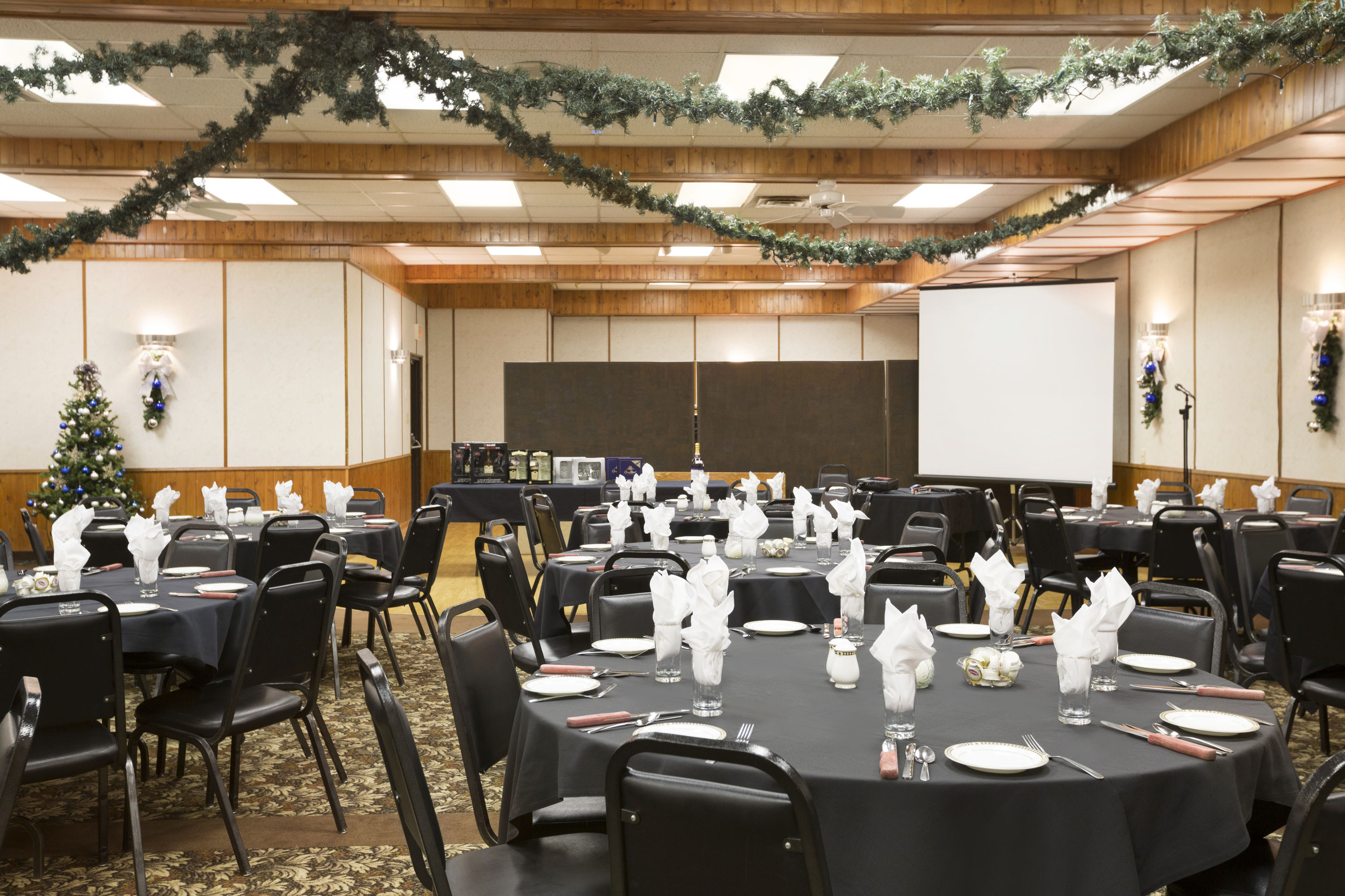 Days Inn By Wyndham Estevan Estevan Sk Hotels