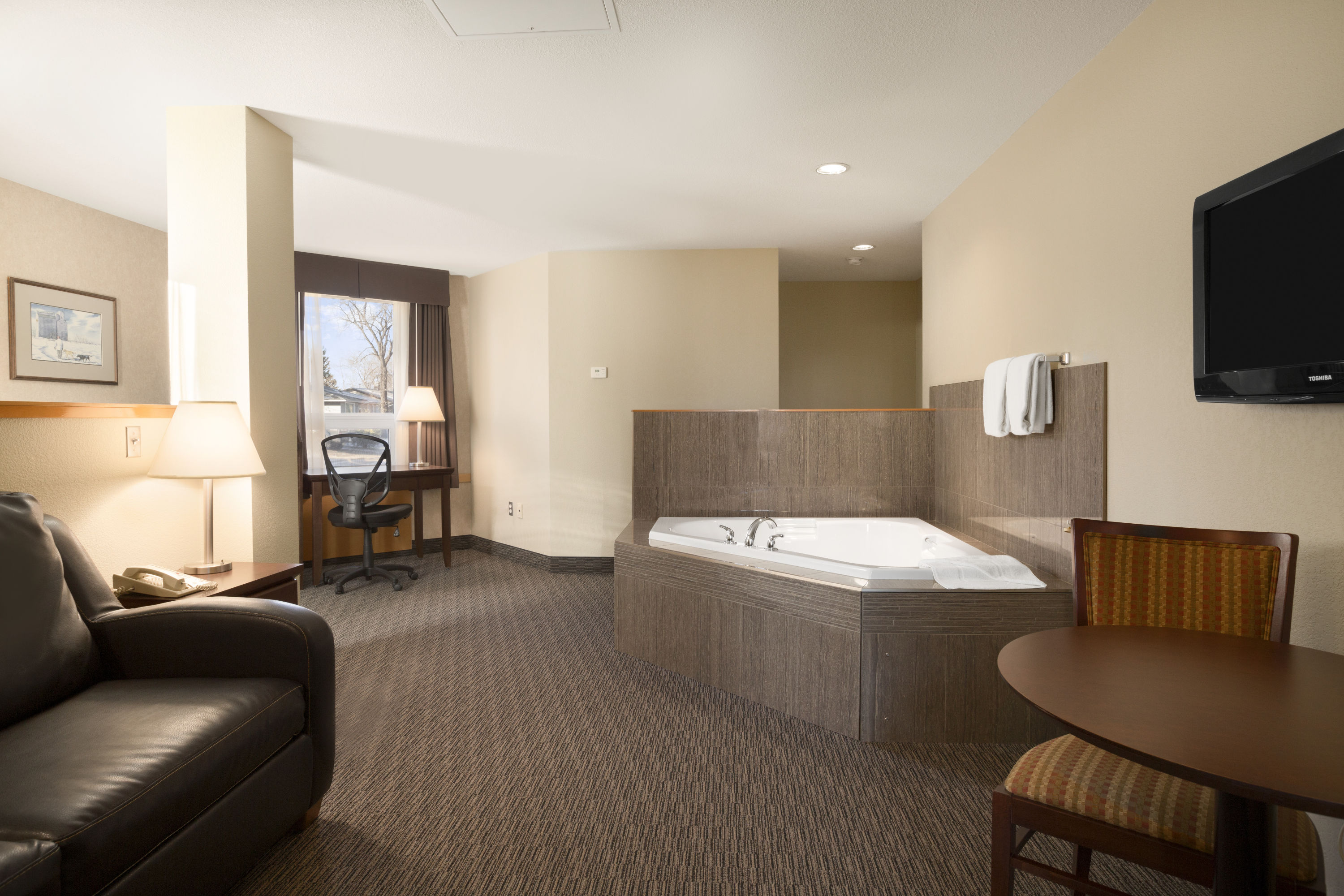 Days Inn by Wyndham Estevan suite in Estevan, Saskatchewan