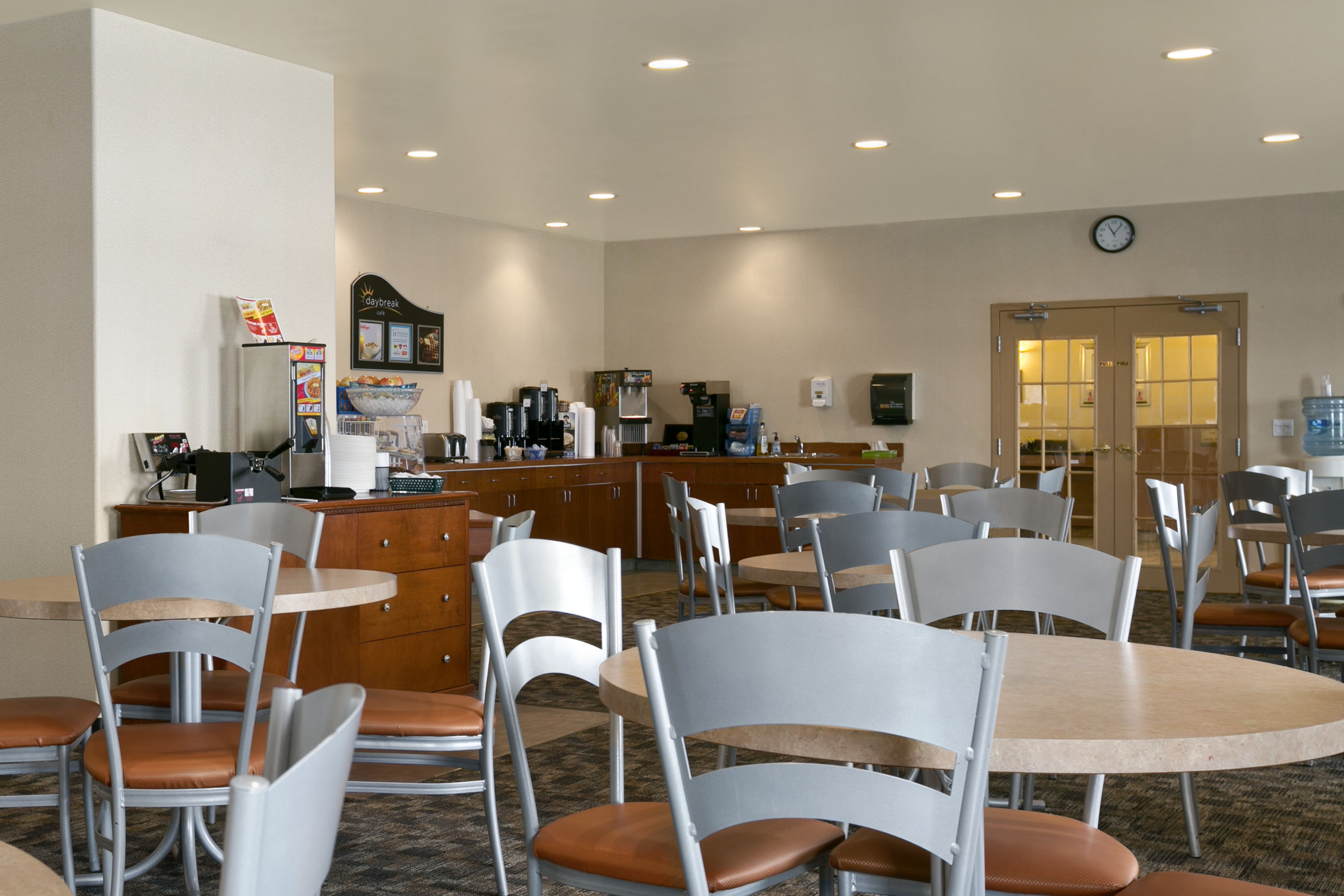 Days Inn Wyndham Prince Albert Prince Albert  Hotels