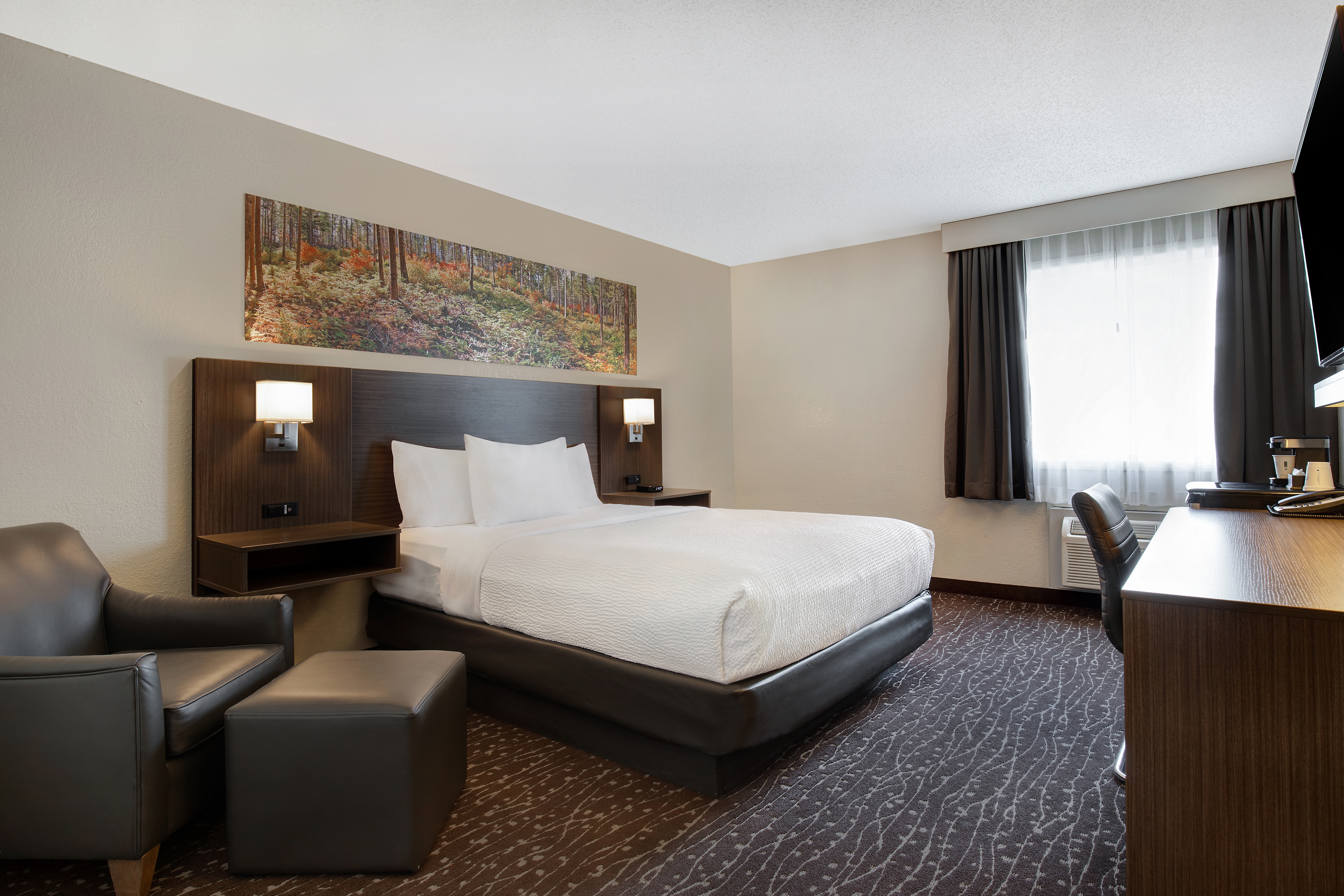 Guest room at the Days Inn & Conference Centre by Wyndham Prince Albert in Prince Albert, Saskatchewan
