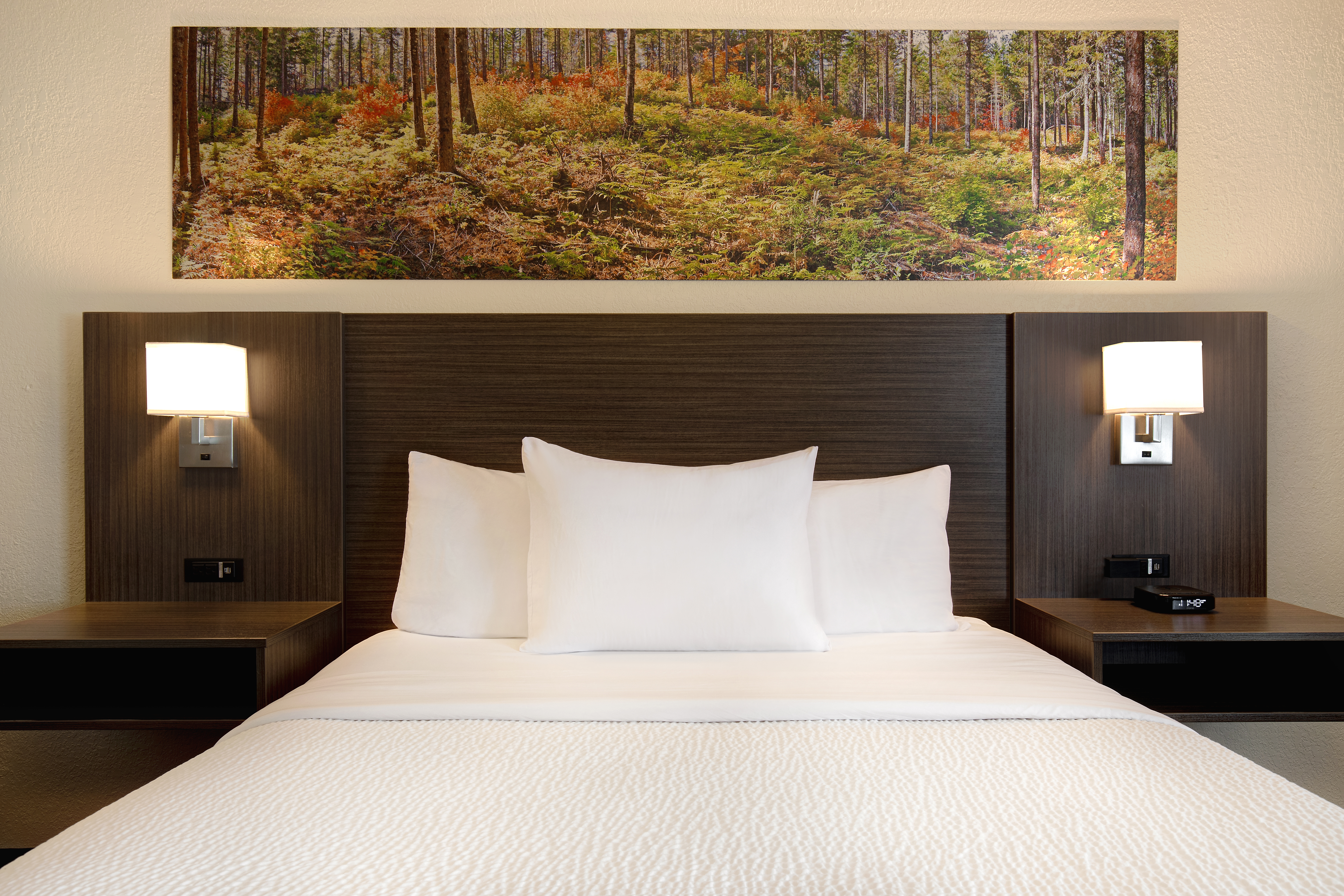 Guest room at the Days Inn & Conference Centre by Wyndham Prince Albert in Prince Albert, Saskatchewan