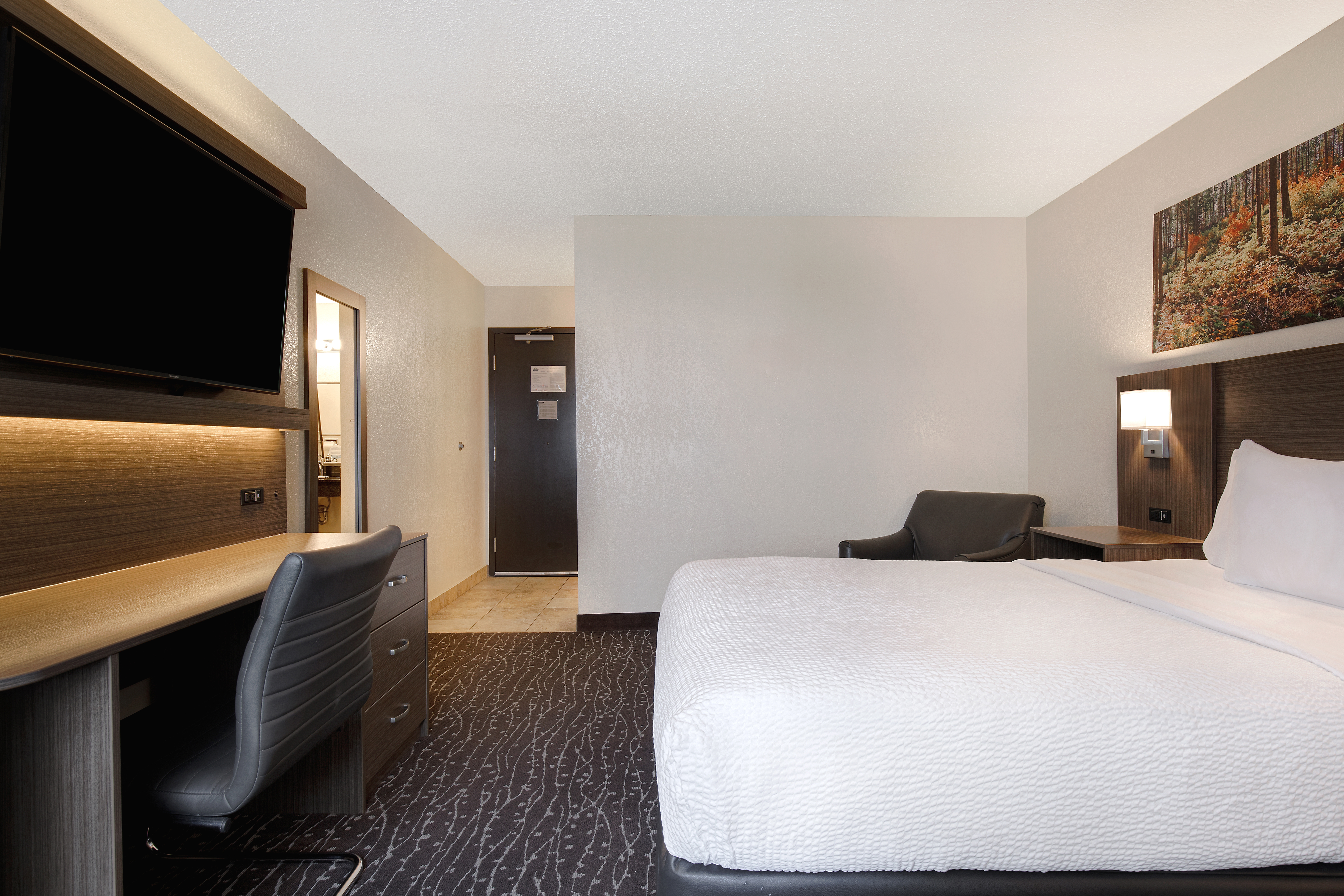 Guest room at the Days Inn & Conference Centre by Wyndham Prince Albert in Prince Albert, Saskatchewan