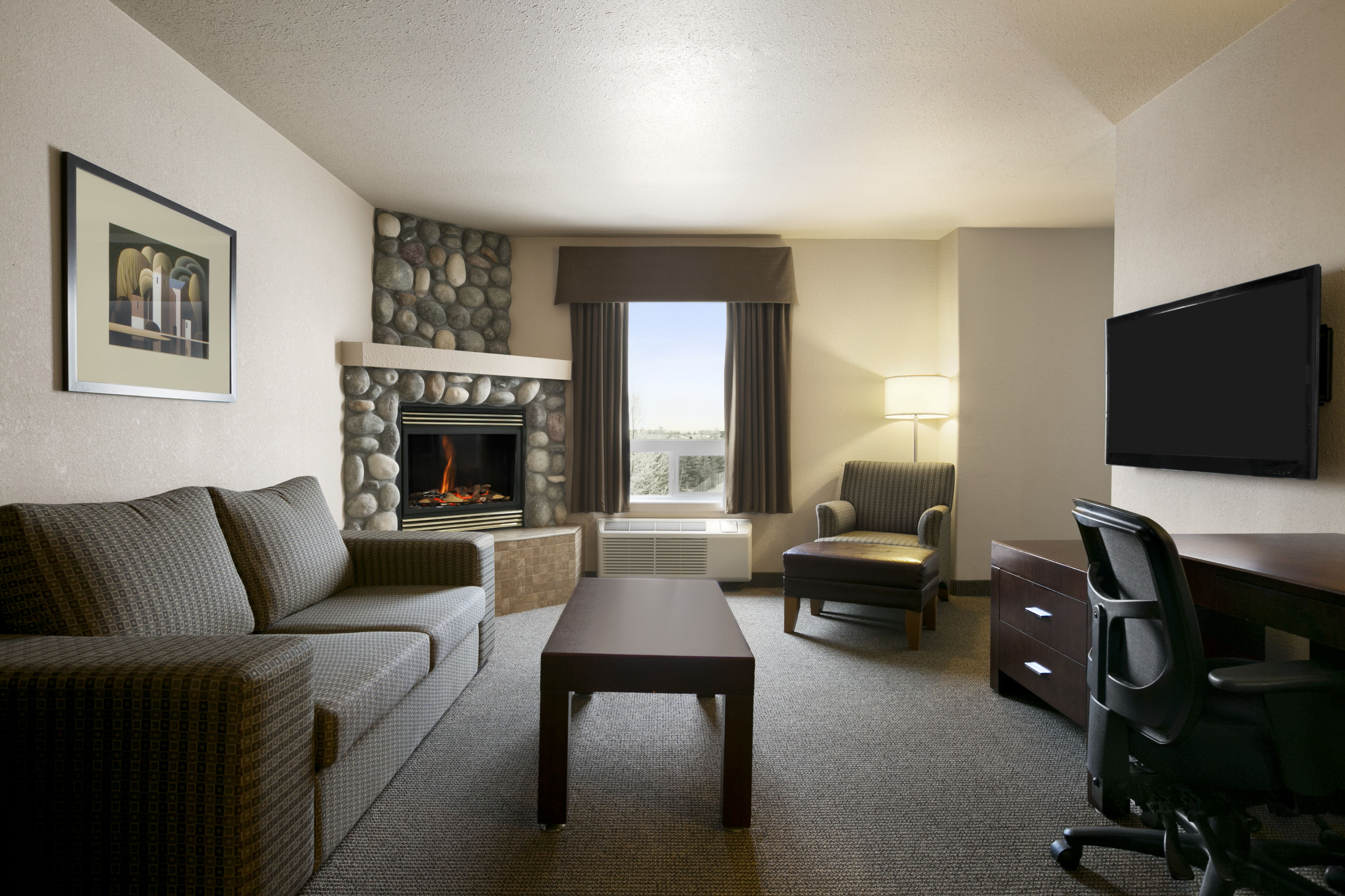 Days Inn by Wyndham Regina suite in Regina, Saskatchewan