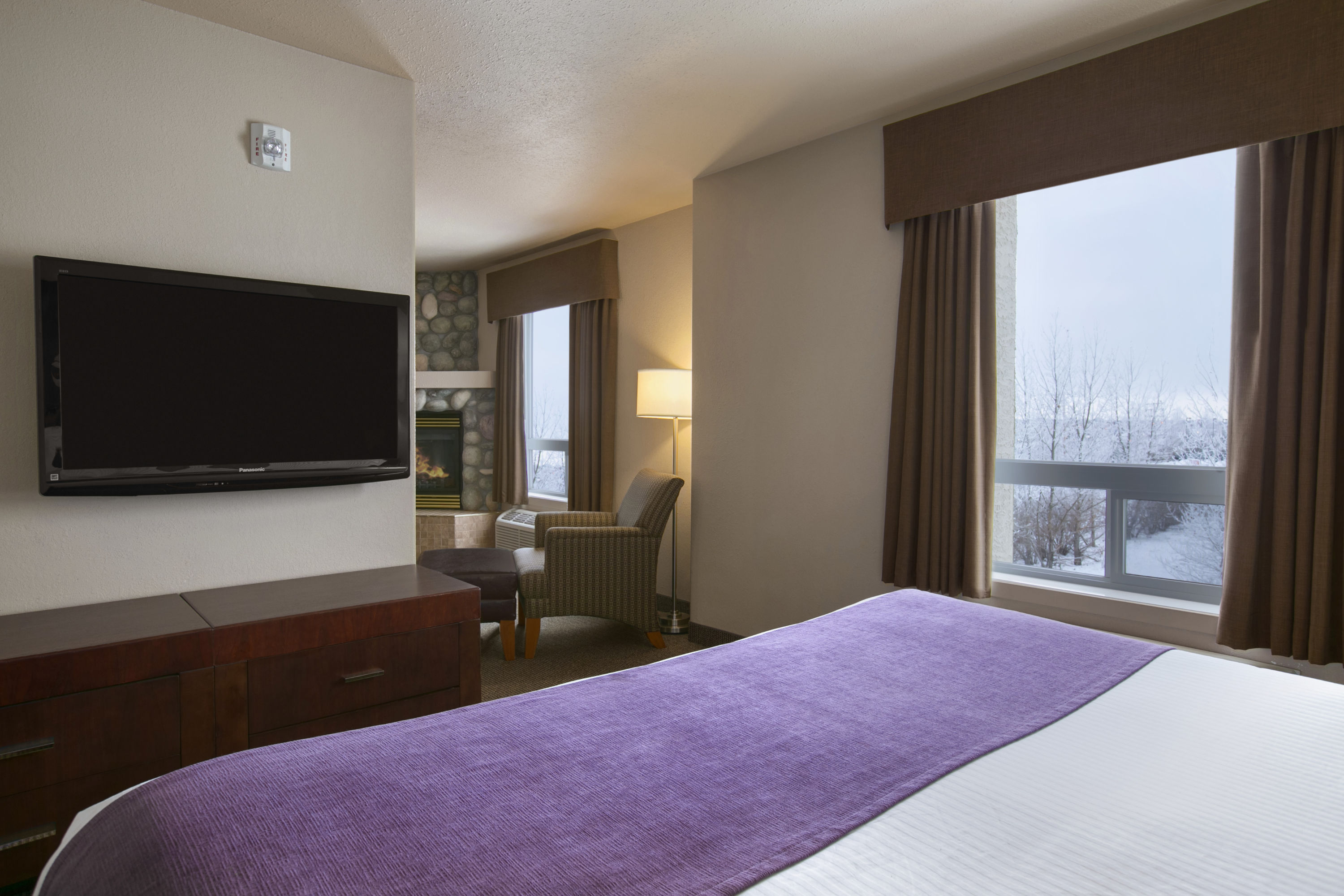 Days Inn by Wyndham Regina suite in Regina, Saskatchewan