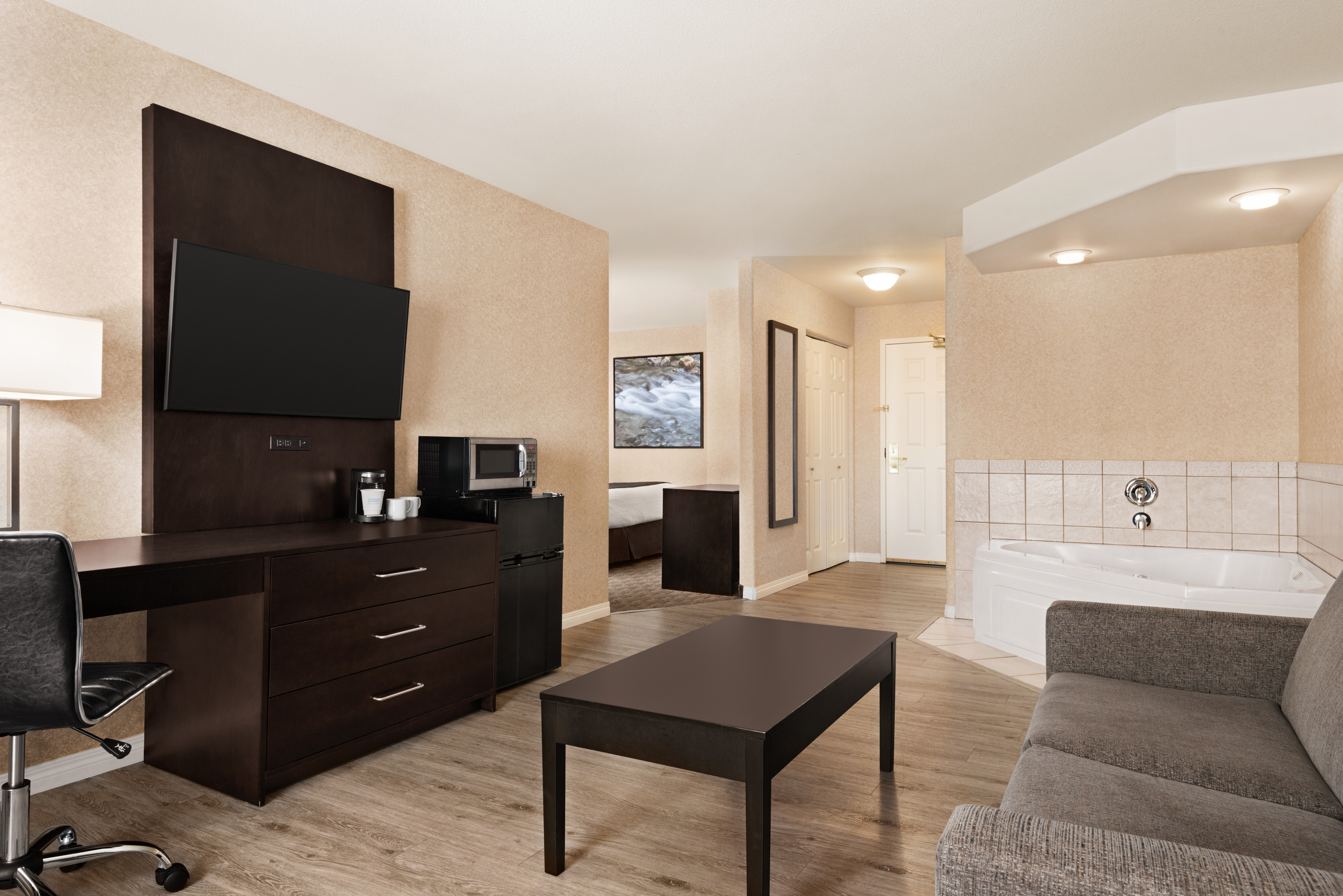 Days inn by wyndham saskatoon saskatoon sk hotels