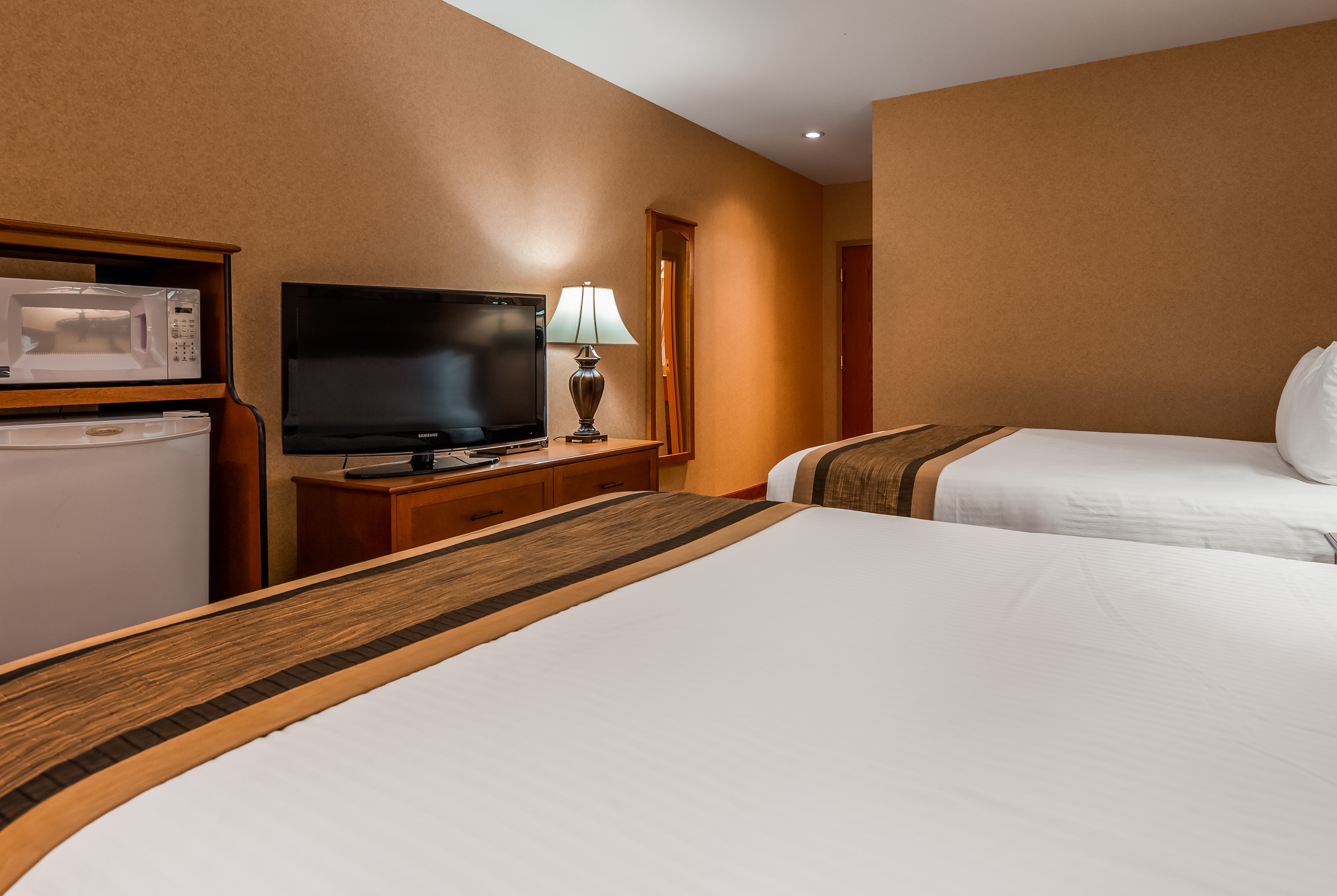 Guest room at the Days Inn by Wyndham Swift Current in Swift Current, Saskatchewan