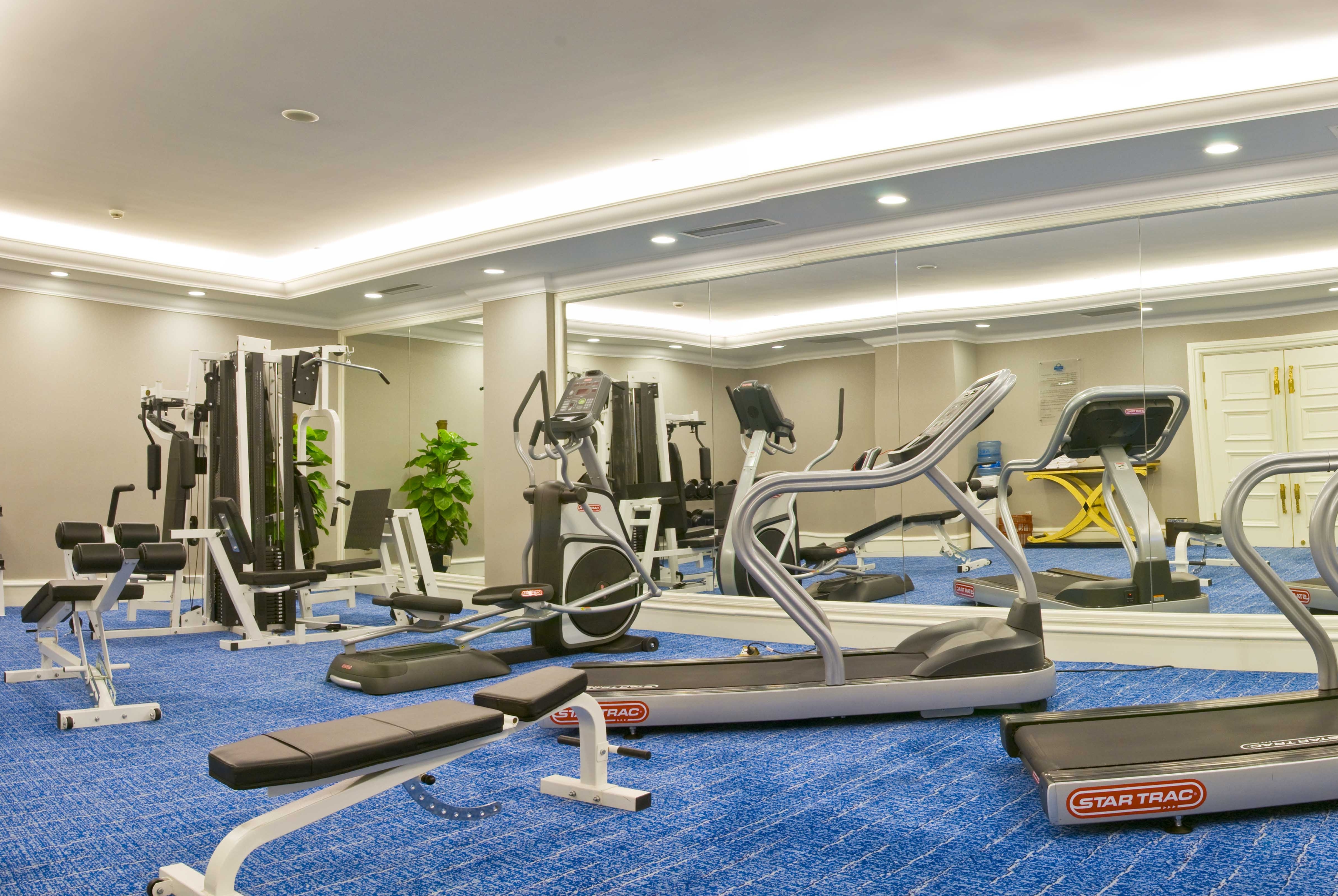 Fitness room at Days Hotel & Suites by Wyndham Fudu Changzhou in Changzhou, Other than US/Canada