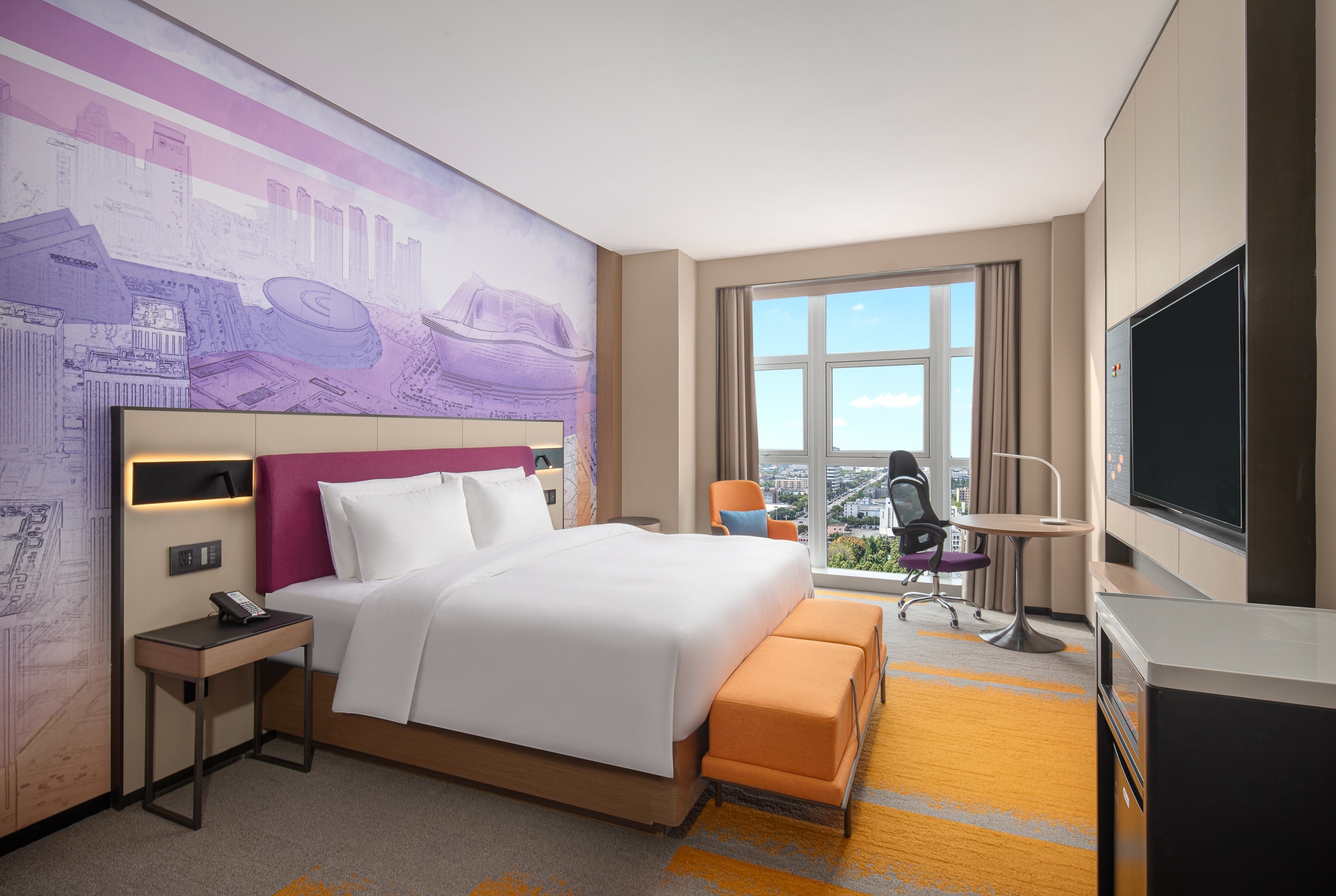 Guest room at the Days Hotel by Wyndham Chengdu Wenjiang in Chengdu, Other than US/Canada