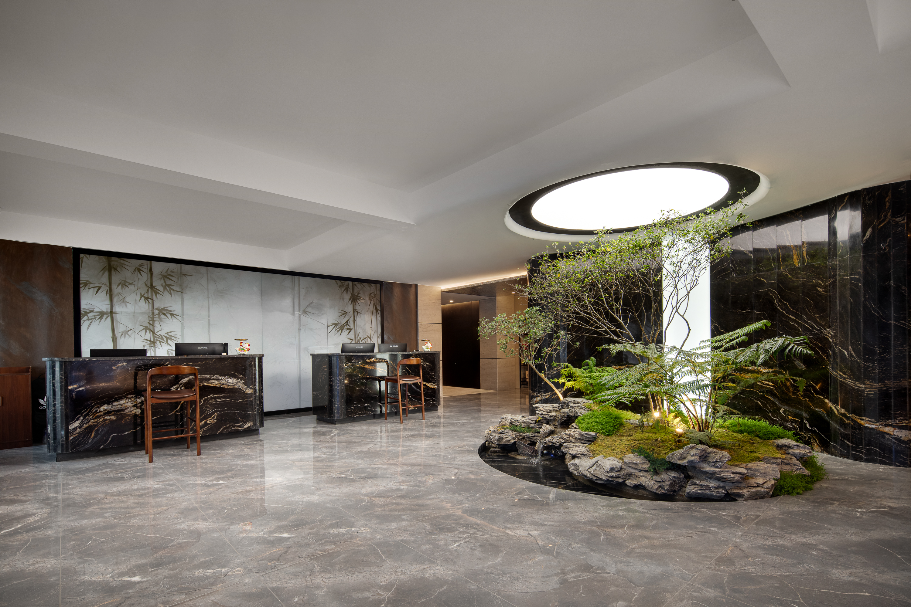 Days Inn by Wyndham Dali Ancient City reception in Dali, Other than US/Canada