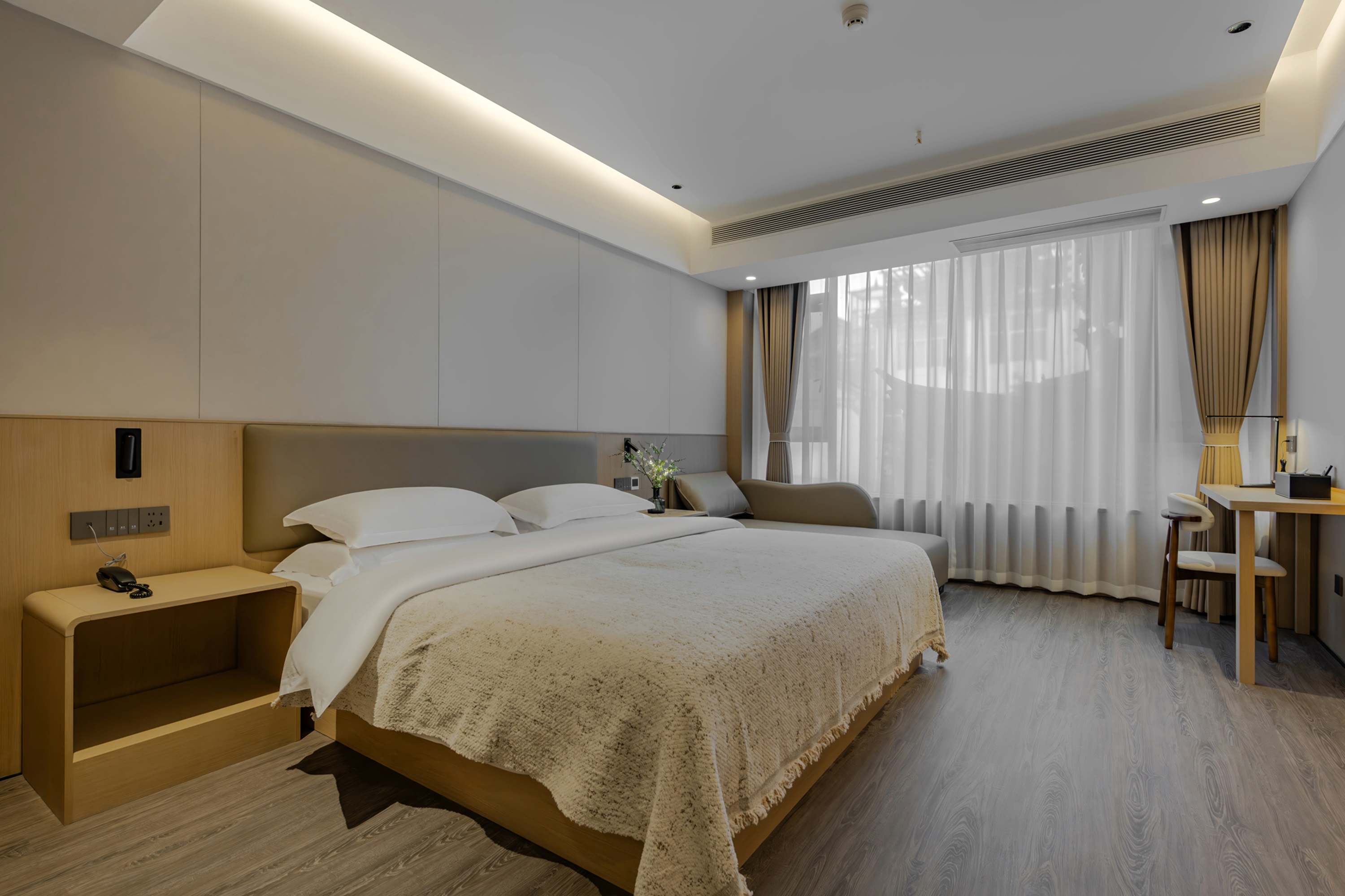 Guest room at the Days Inn by Wyndham Dali Ancient City in Dali, Other than US/Canada