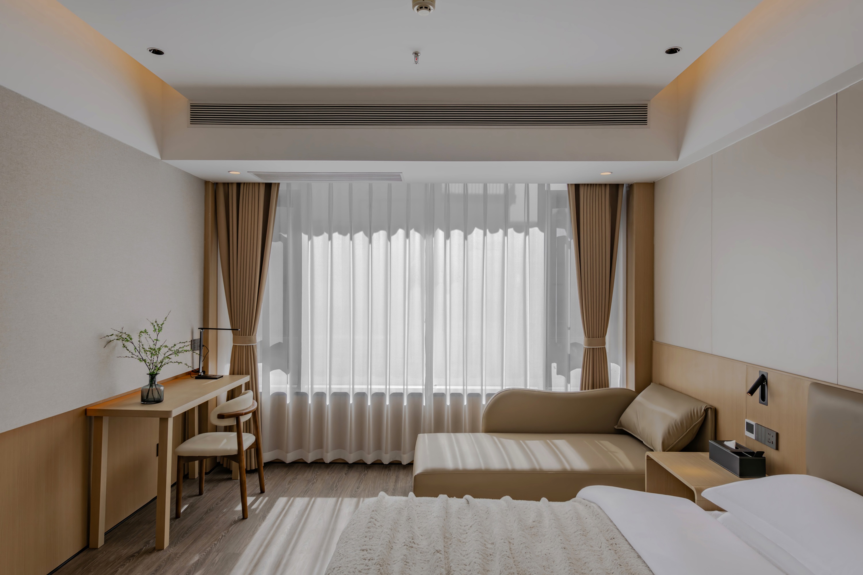 Guest room at the Days Inn by Wyndham Dali Ancient City in Dali, Other than US/Canada