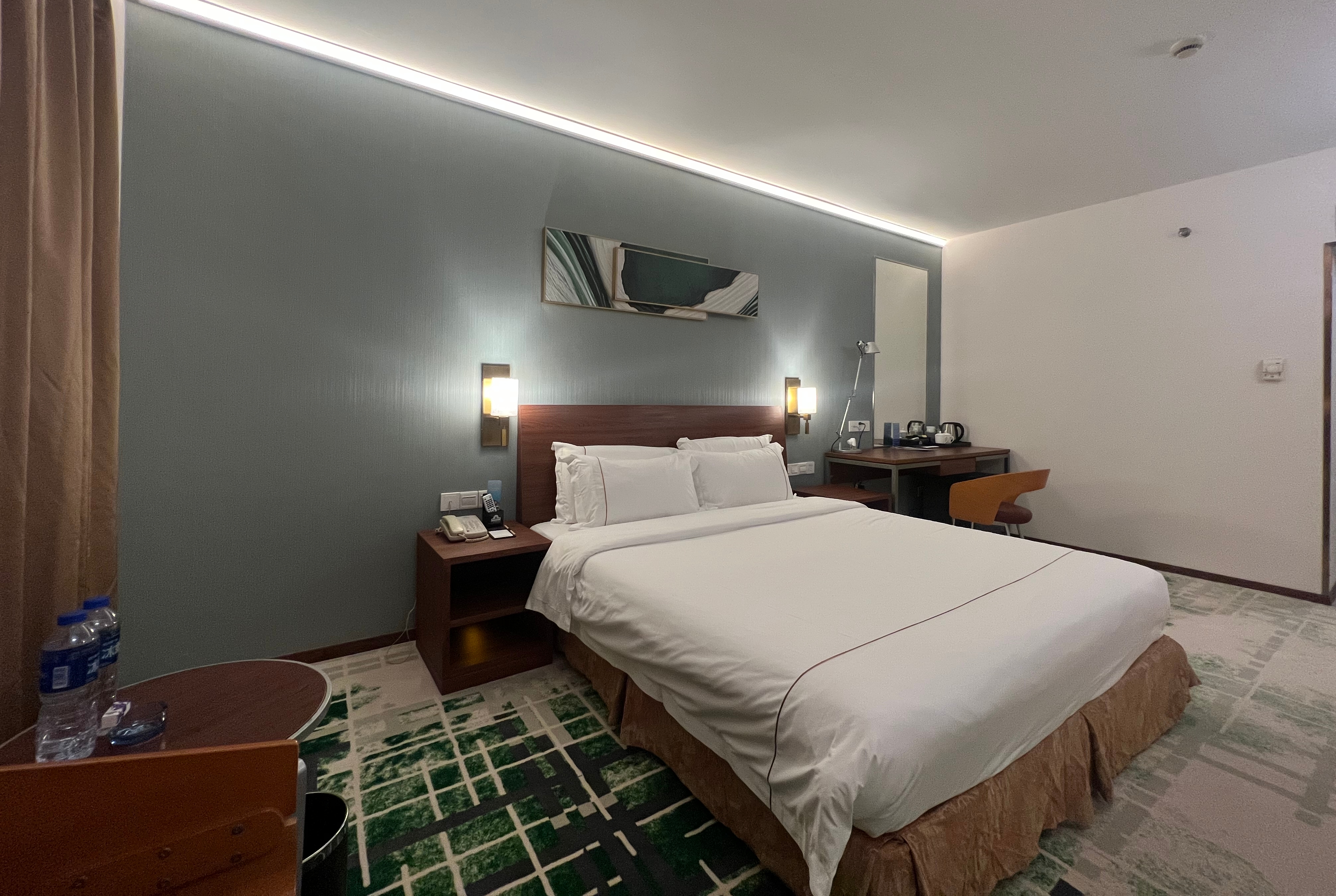 Guest room at the Days Inn by Wyndham Guangzhou in Guangzhou, Other than US/Canada