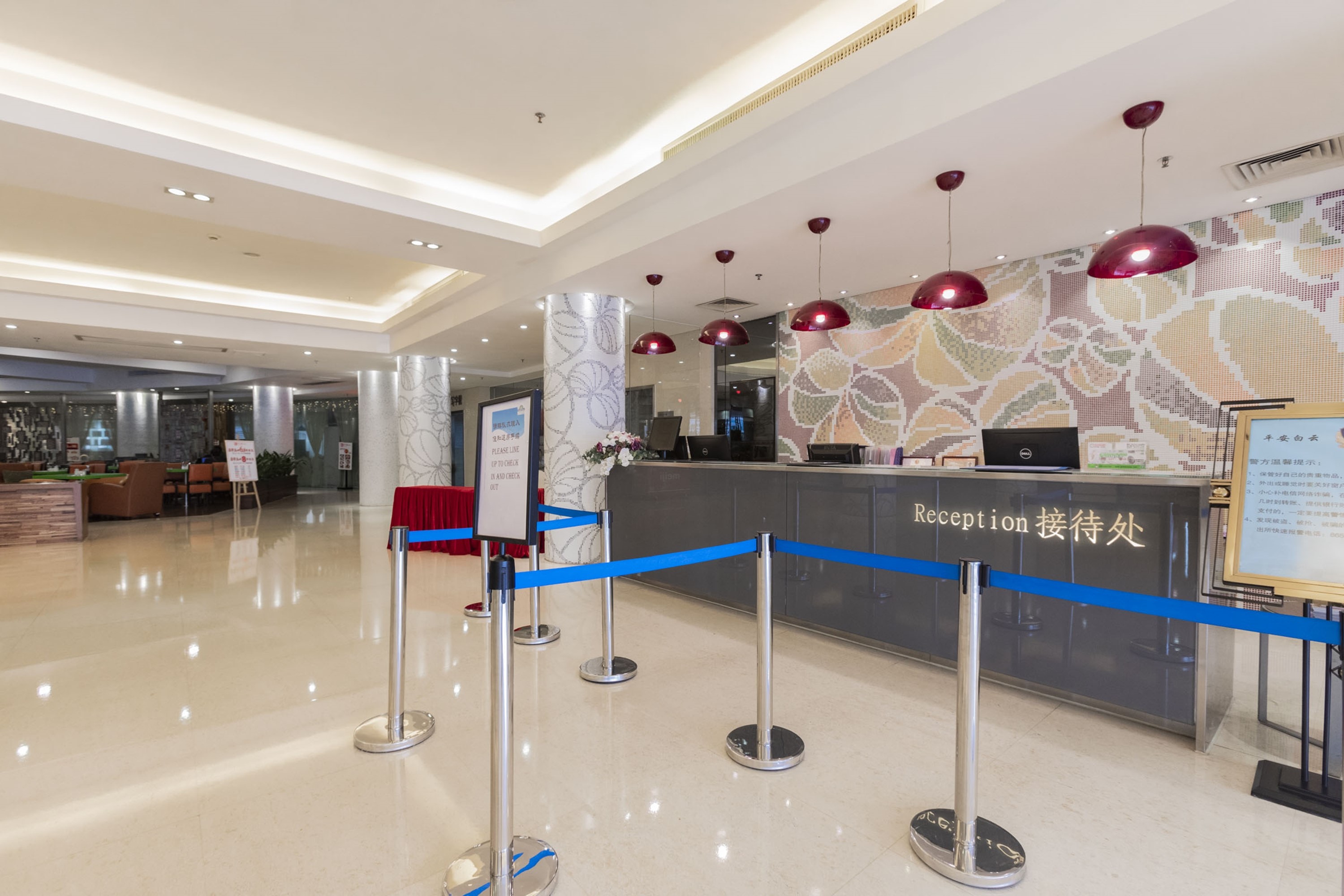 Days Inn by Wyndham Guangzhou reception in Guangzhou, Other than US/Canada