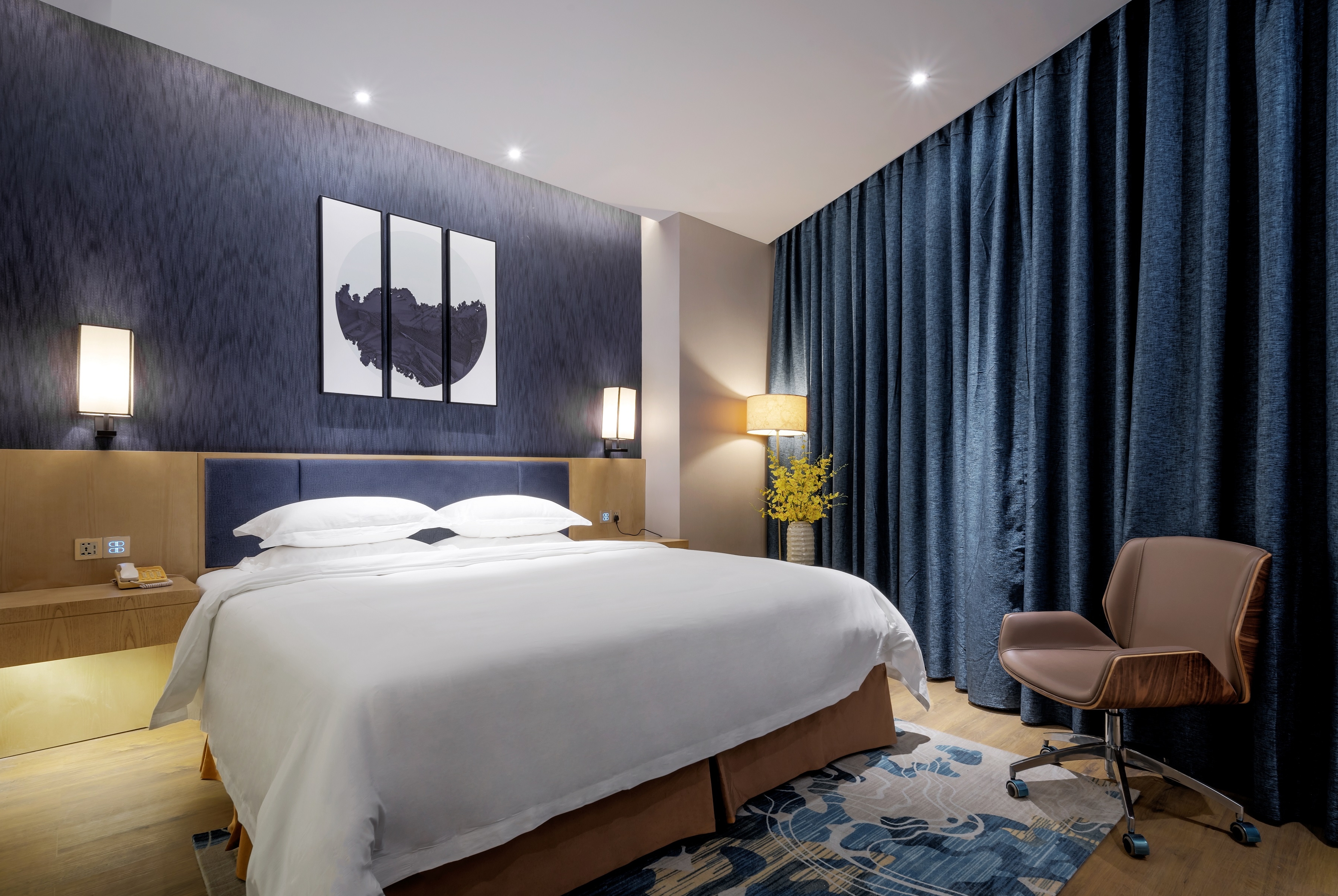 Guest room at the Days Hotel by Wyndham Guangzhou Hantian in Guangzhou, Other than US/Canada