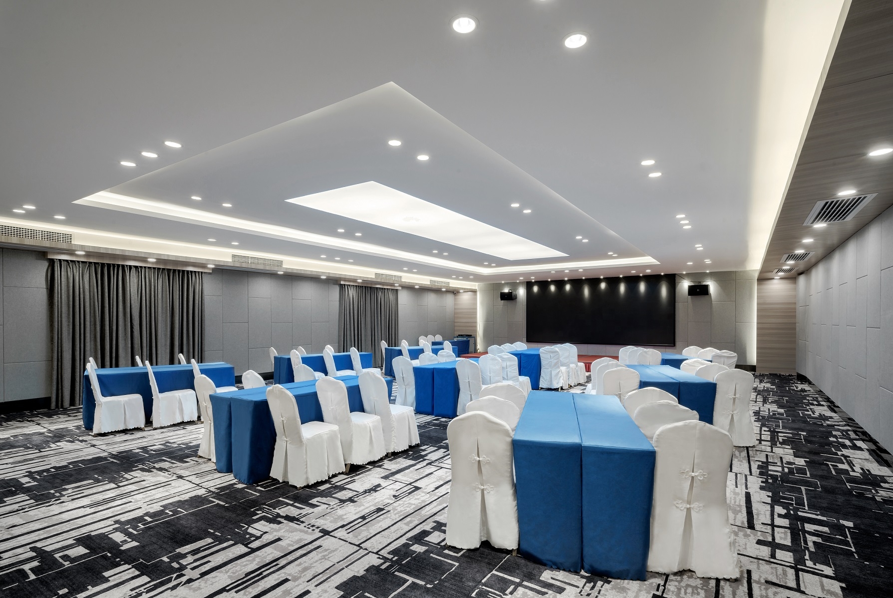 Meeting room at Days Hotel by Wyndham Guangzhou Hantian in Guangzhou, Other than US/Canada