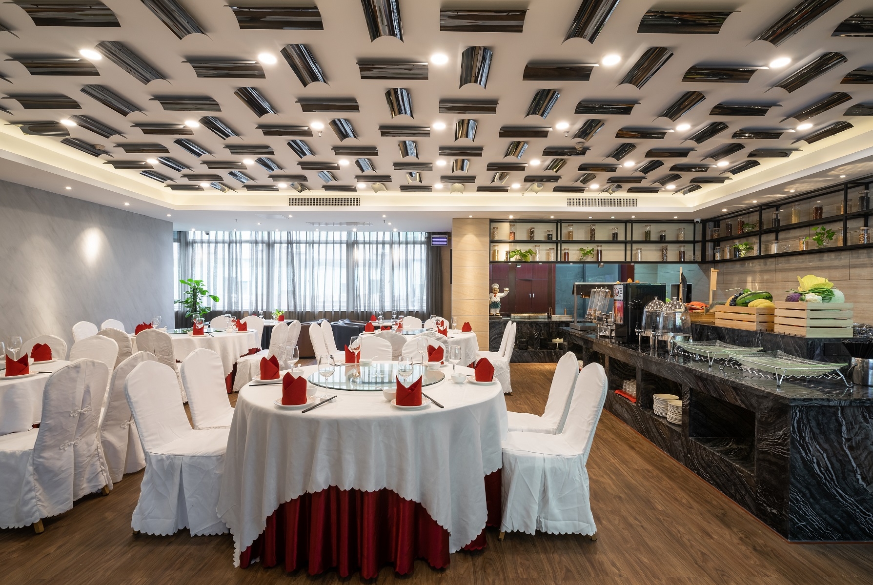 Days Hotel by Wyndham Guangzhou Hantian restaurant in Guangzhou, Other than US/Canada