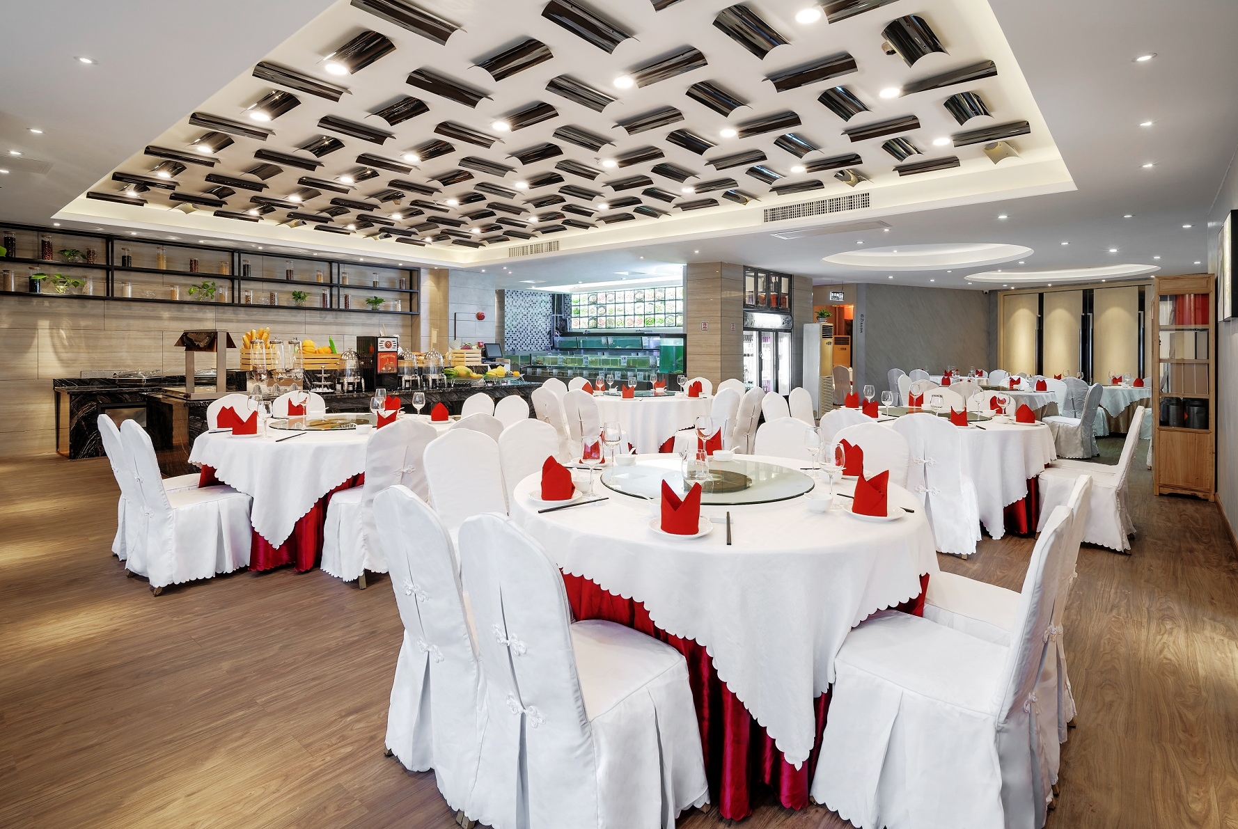 Days Hotel by Wyndham Guangzhou Hantian restaurant in Guangzhou, Other than US/Canada