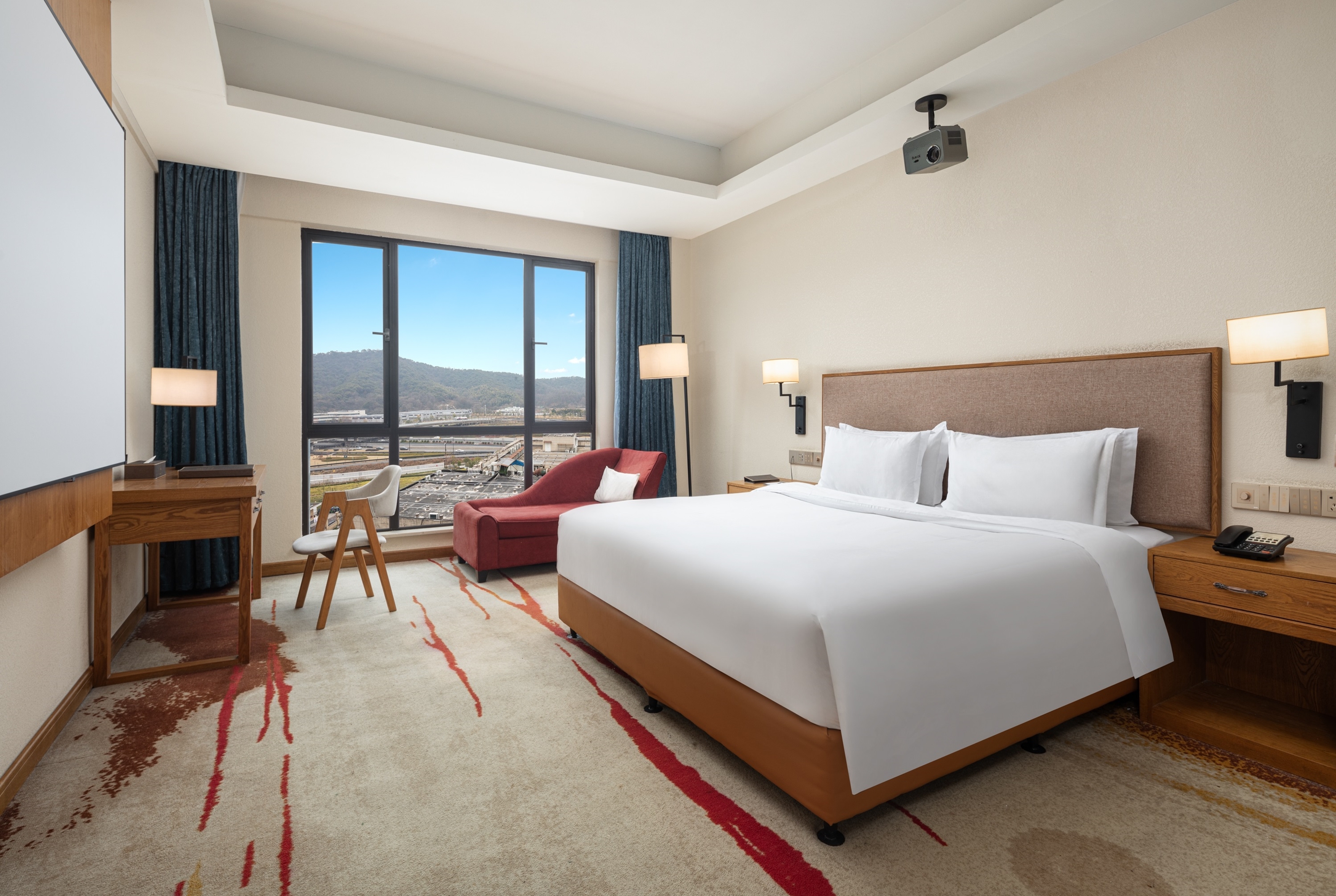 Guest room at the Days Inn by Wyndham Hangzhou Zhuantang in Hangzhou, Other than US/Canada