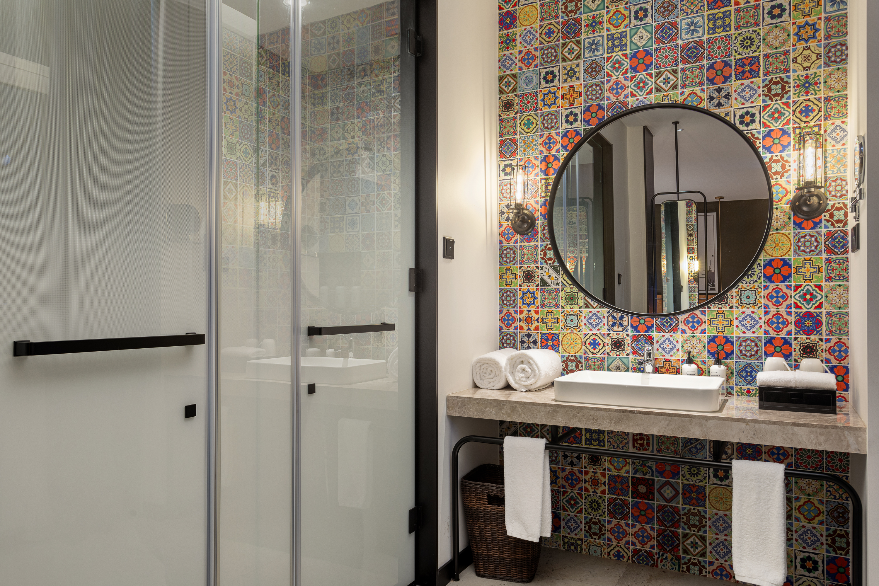 Guest room bath at the Days Inn by Wyndham Harbin Qunli in Harbin, Other than US/Canada