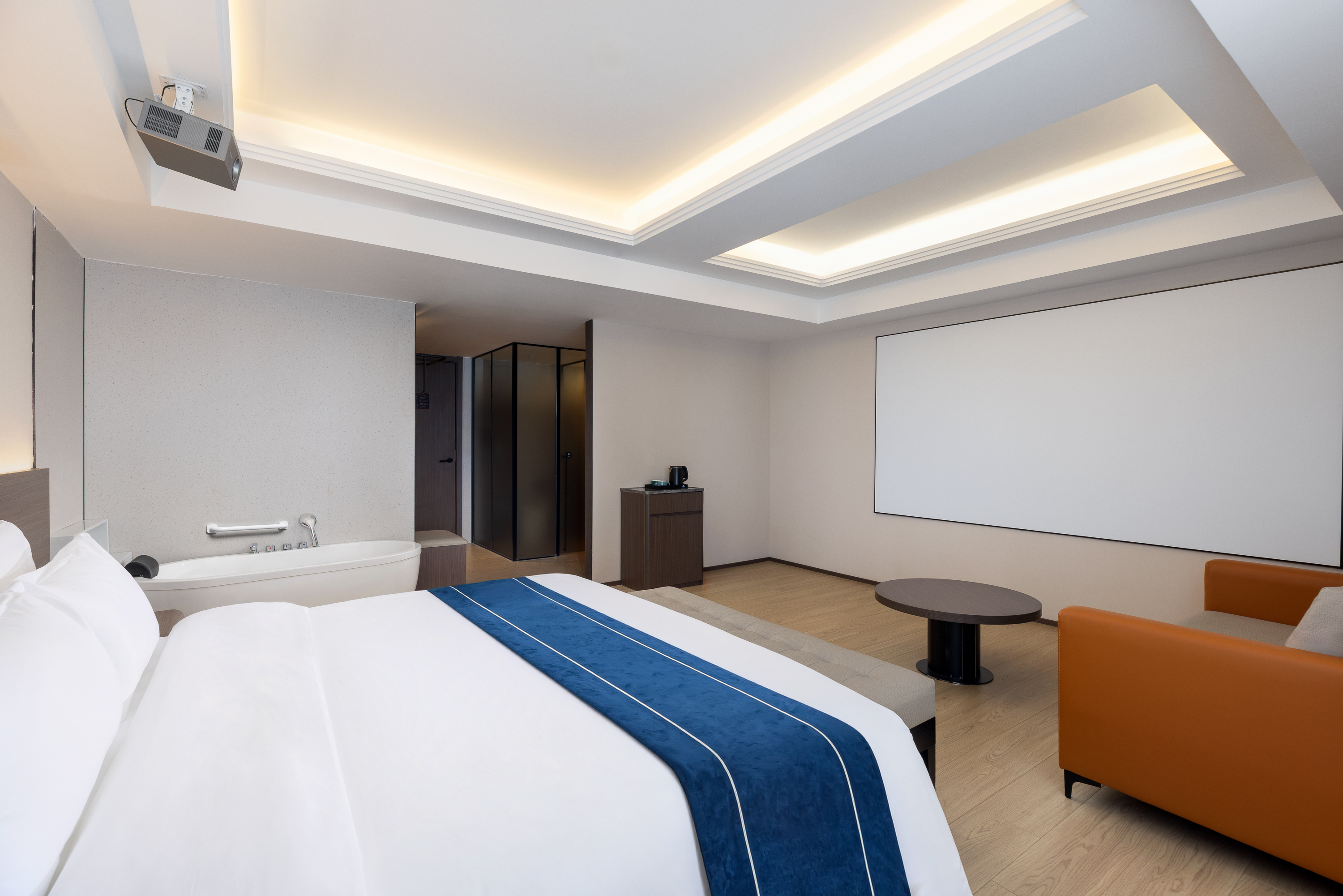 Guest room at the Days Inn by Wyndham Huaian Xuyi in Huaian, Other than US/Canada