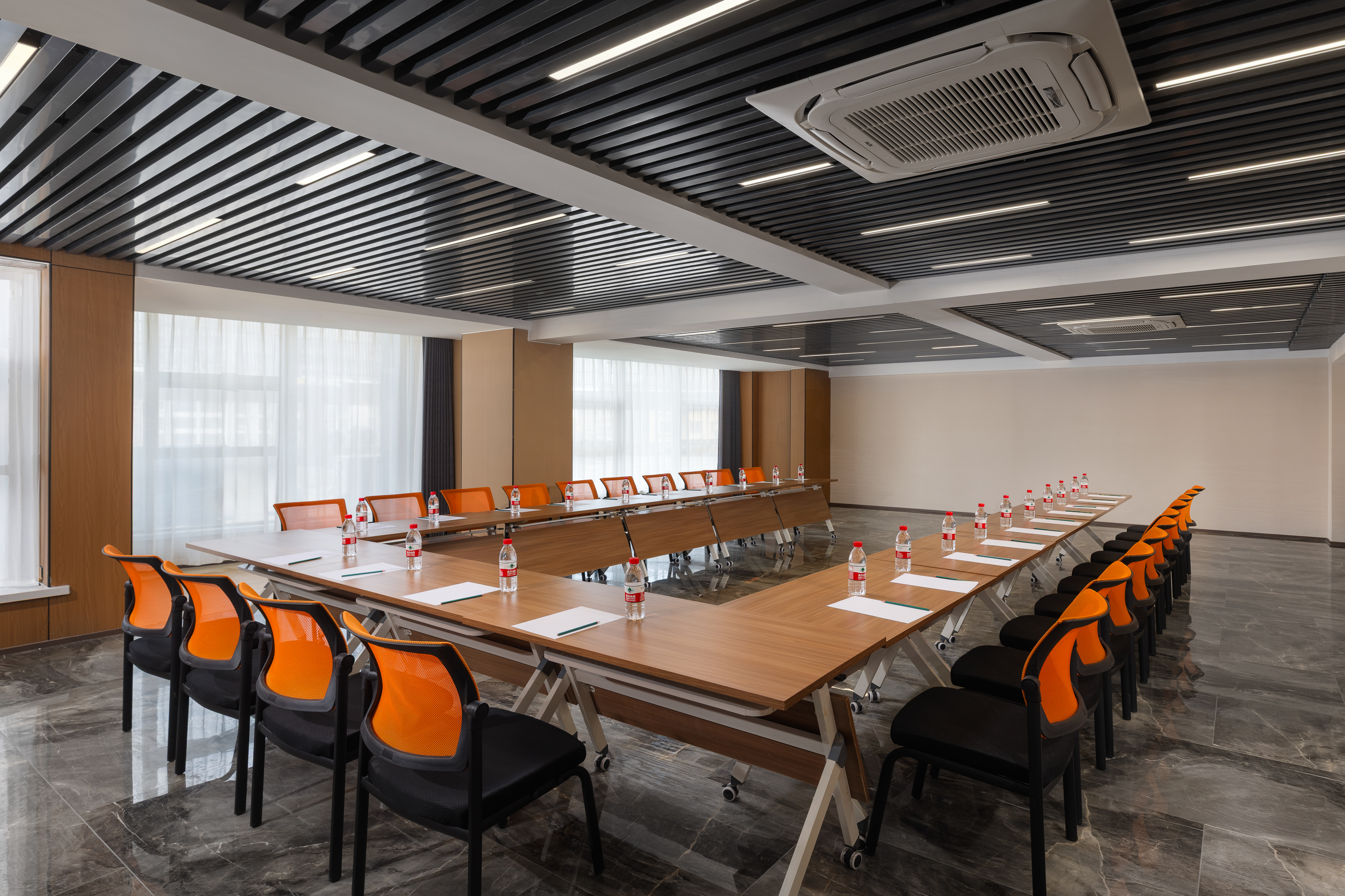 Meeting room at Days Inn by Wyndham Huaian Xuyi in Huaian, Other than US/Canada