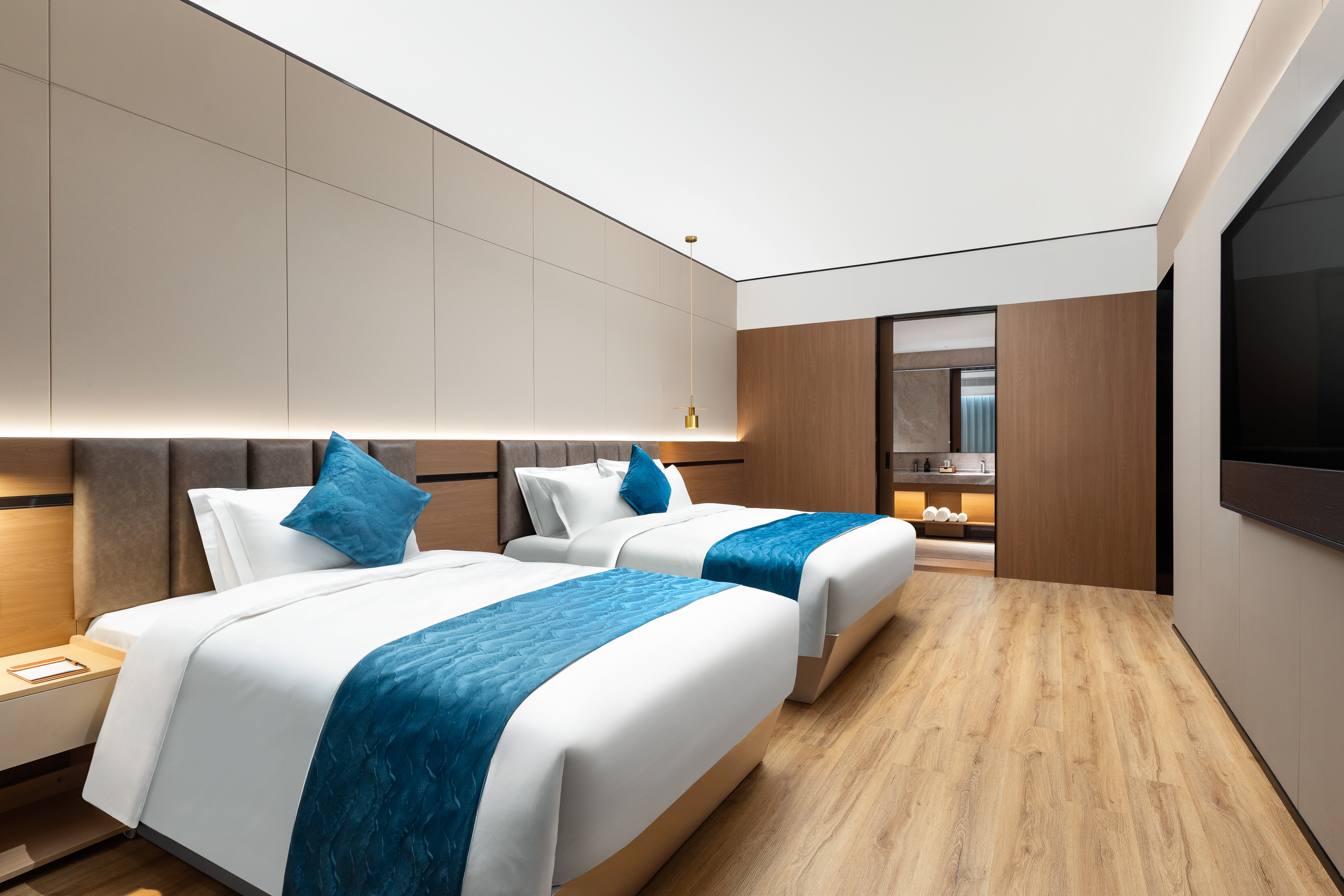 Guest room at the Days Hotel by Wyndham Huzhou Anji in Huzhou, Other than US/Canada