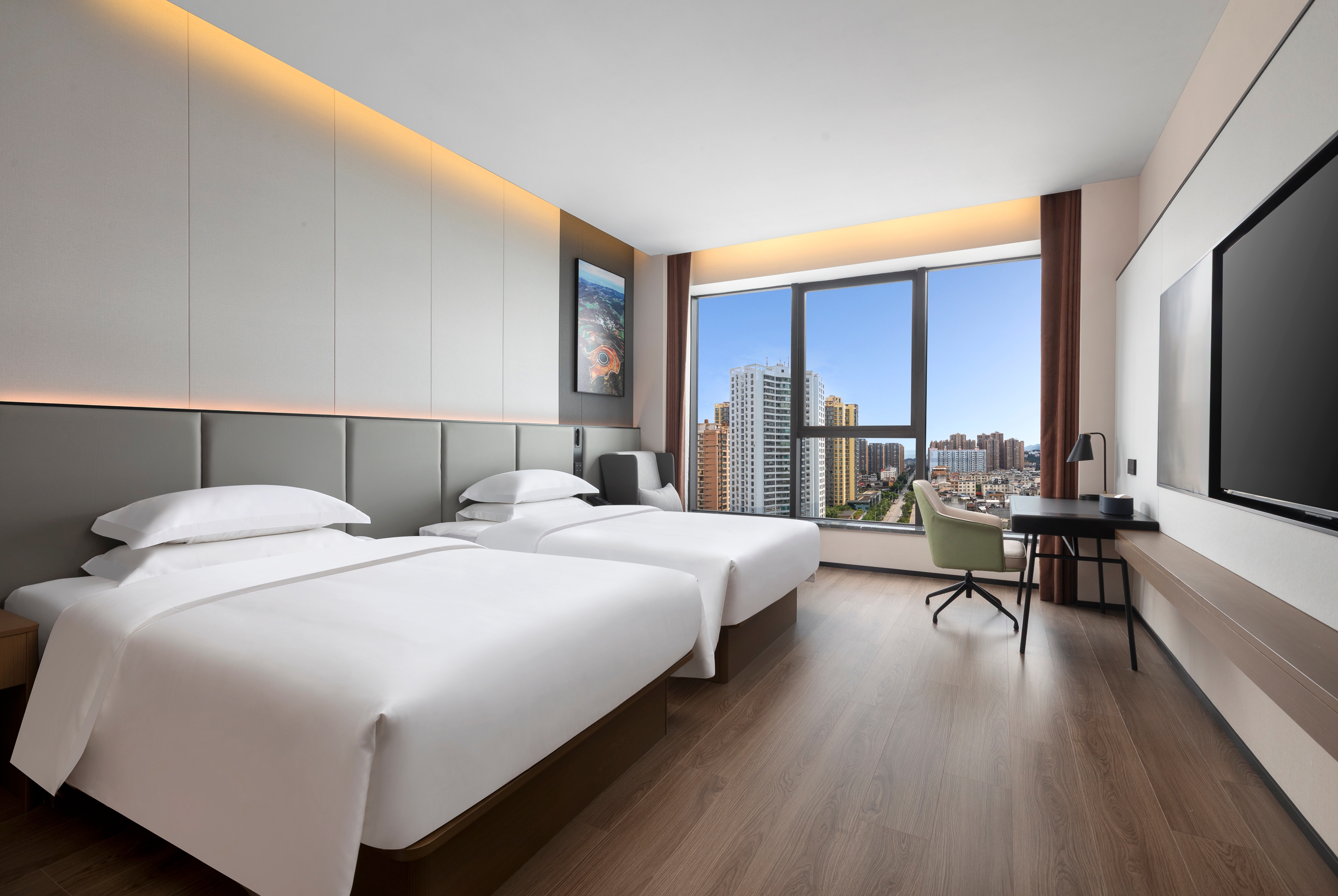 Guest room at the Days Hotel by Wyndham Kunming Yiliang in Kunming, Other than US/Canada