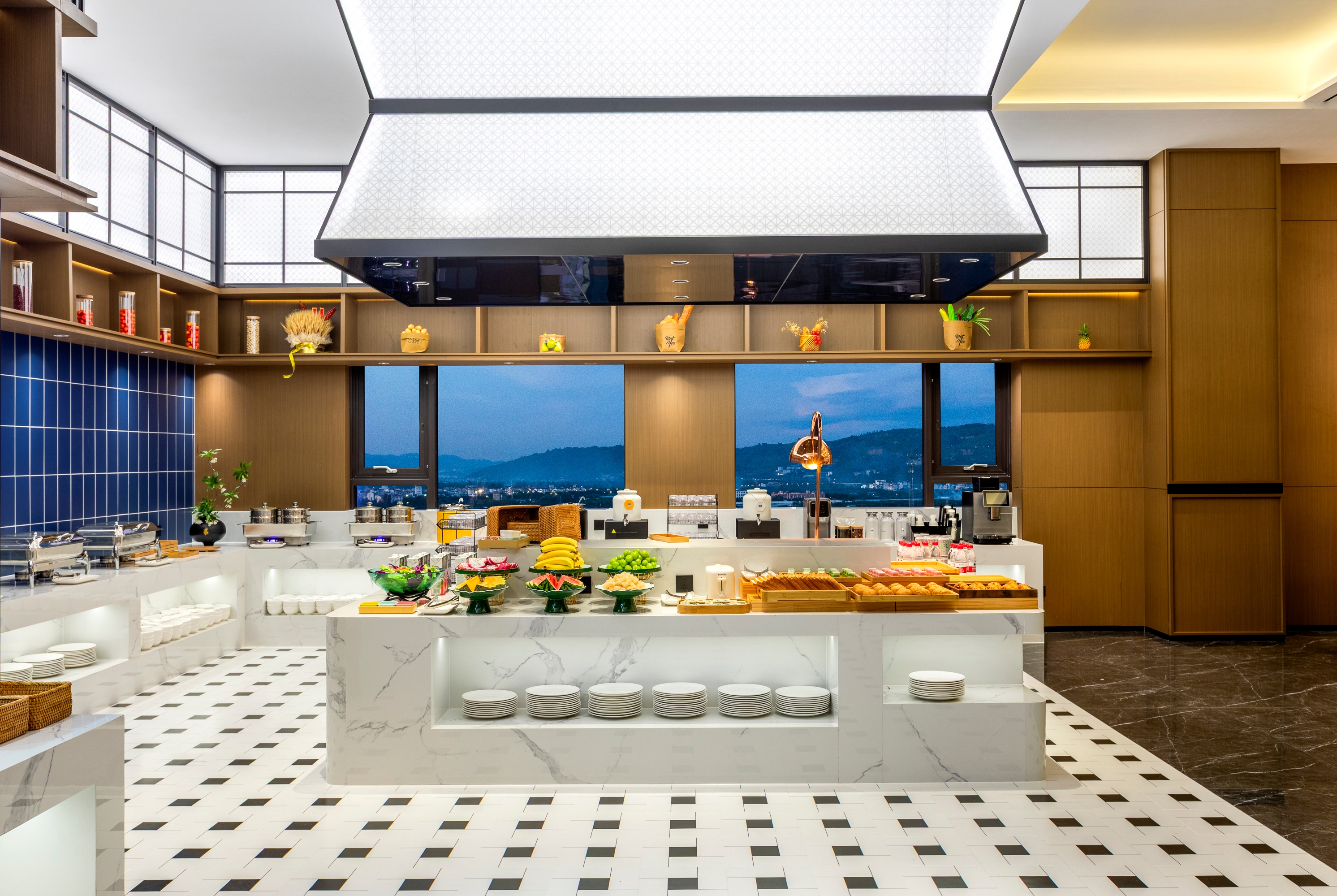 Days Hotel by Wyndham Kunming Yiliang restaurant breakfast area close up in Kunming, Other than US/Canada