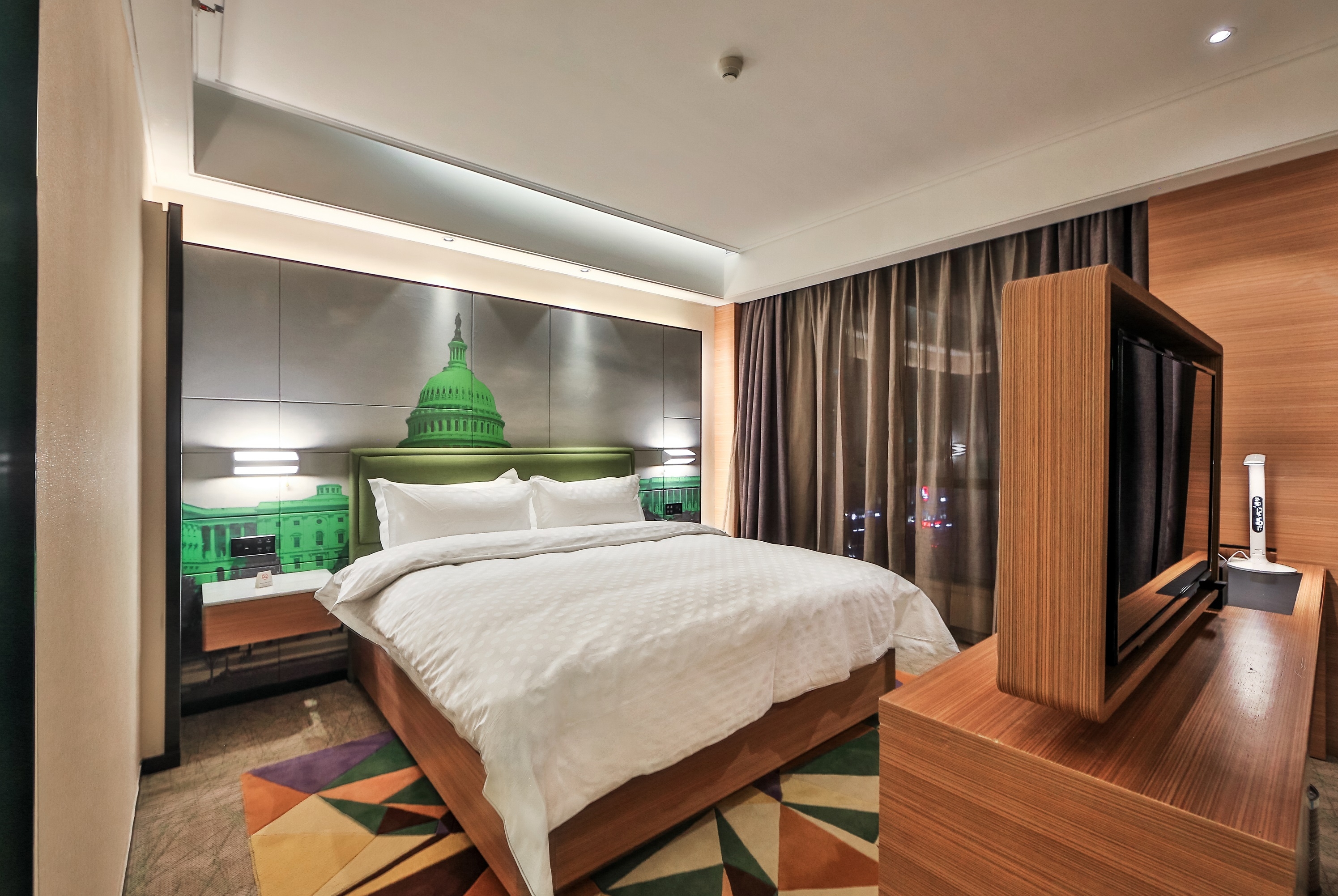 Guest room at the Days Inn by Wyndham Lanzhou in Lanzhou, Other than US/Canada