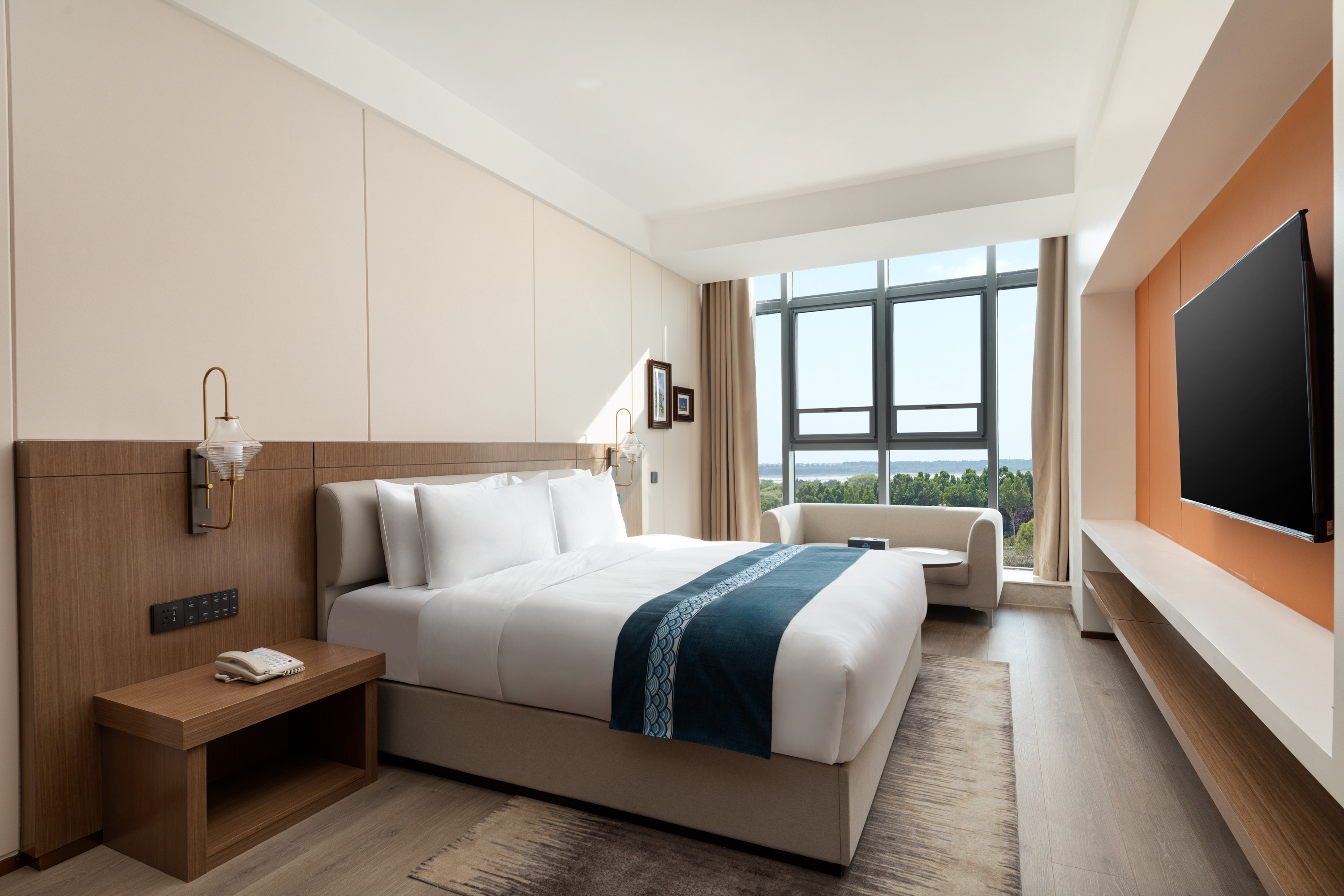 Guest room at the Days Inn by Wyndham Linyi Yihe New Area in Linyi, Other than US/Canada