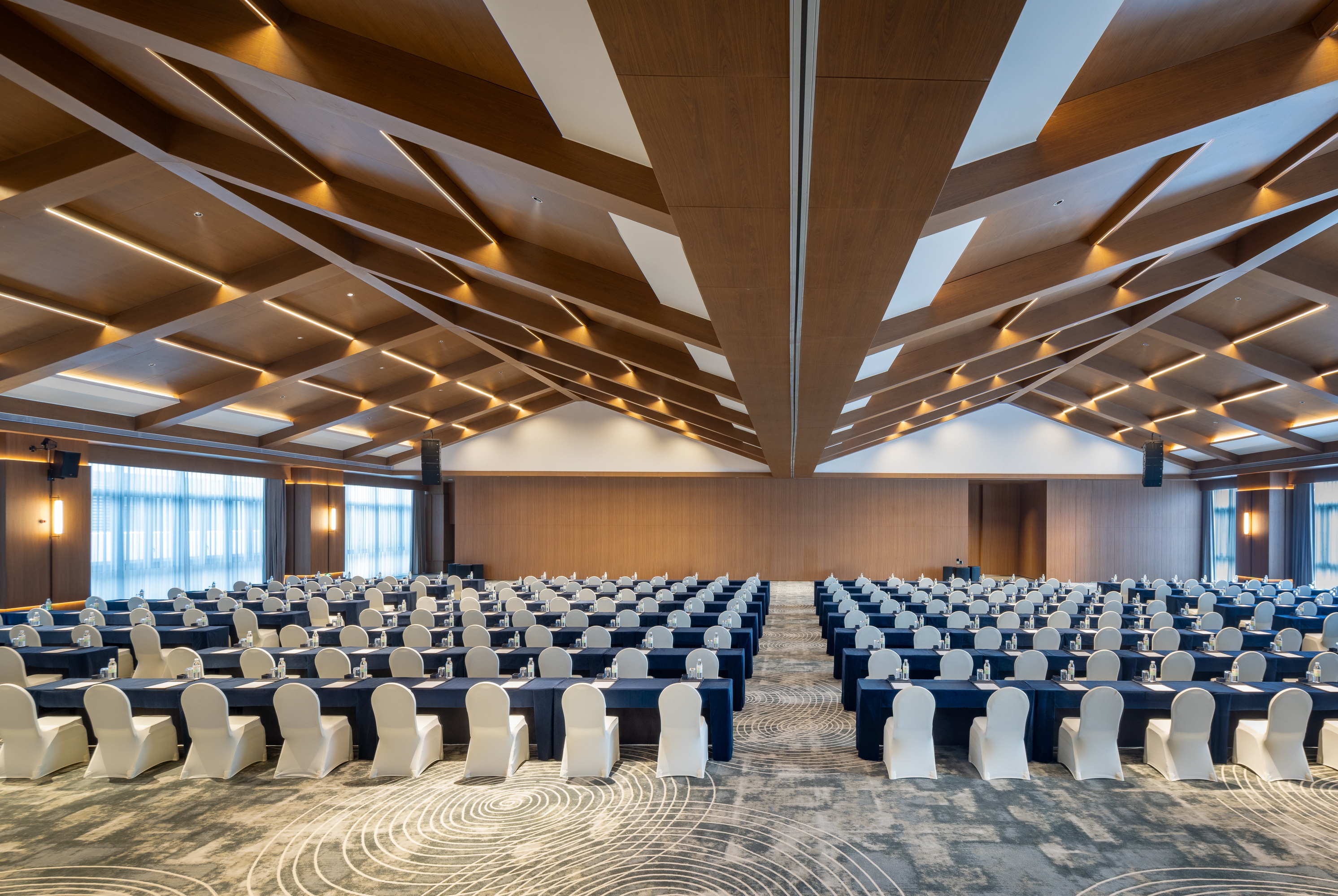 Meeting room at Days Hotel by Wyndham Lishui Liandu in Lishui, Other than US/Canada