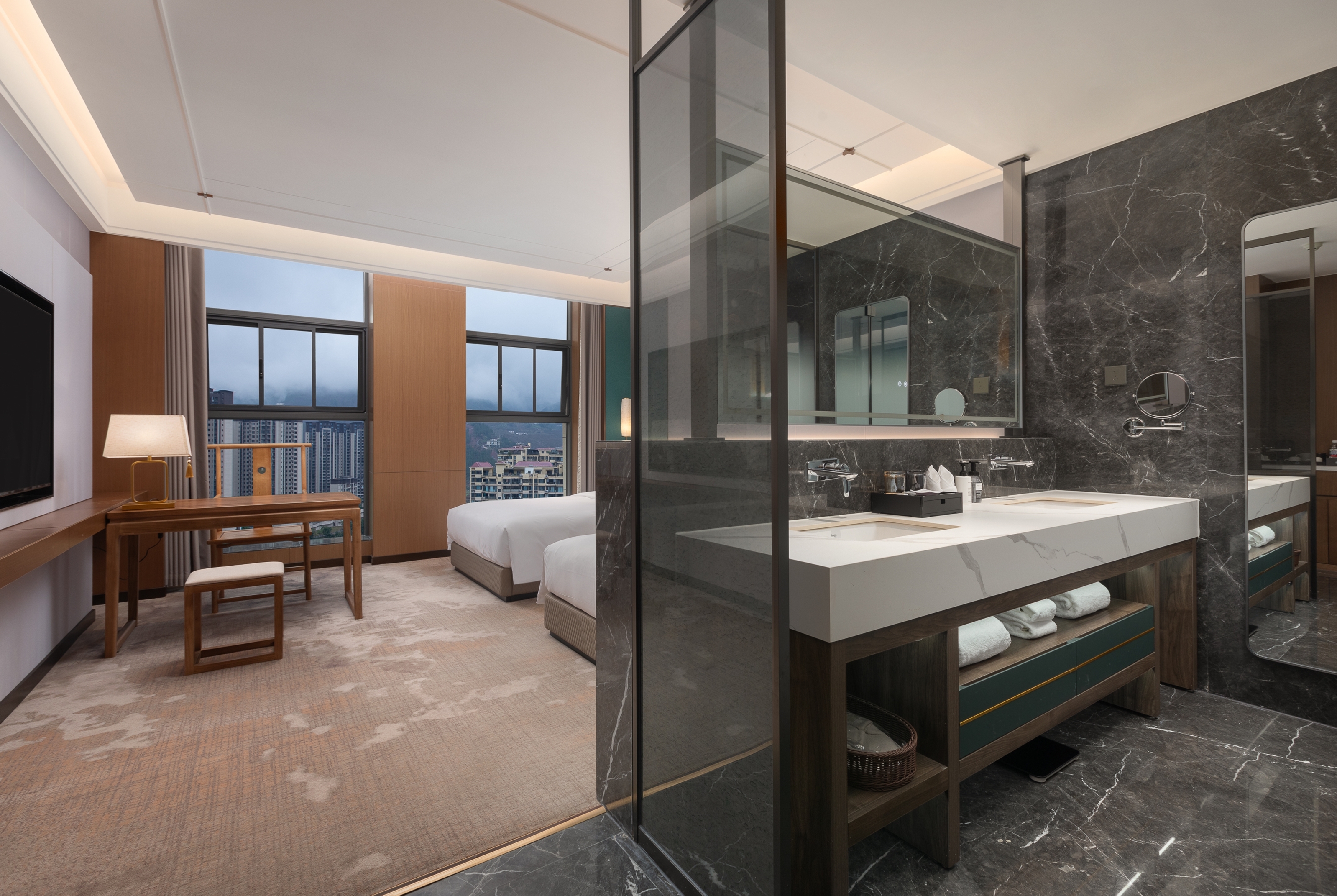 Guest room bath at the Days Hotel by Wyndham Luzhou Gulin in Luzhou, Other than US/Canada