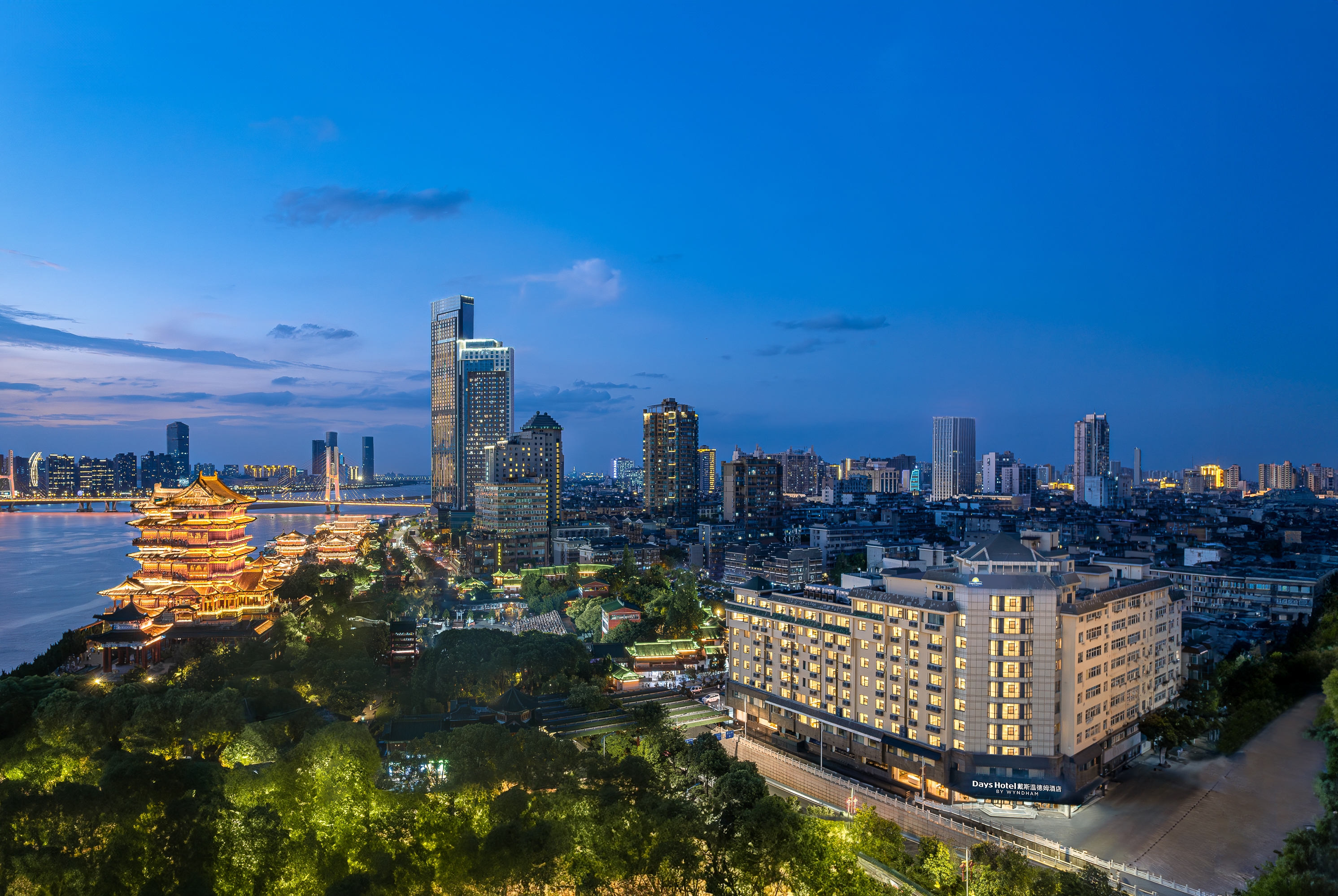 Exterior of Days Hotel by Wyndham Nanchang Tengwangge hotel in Nanchang, Other than US/Canada