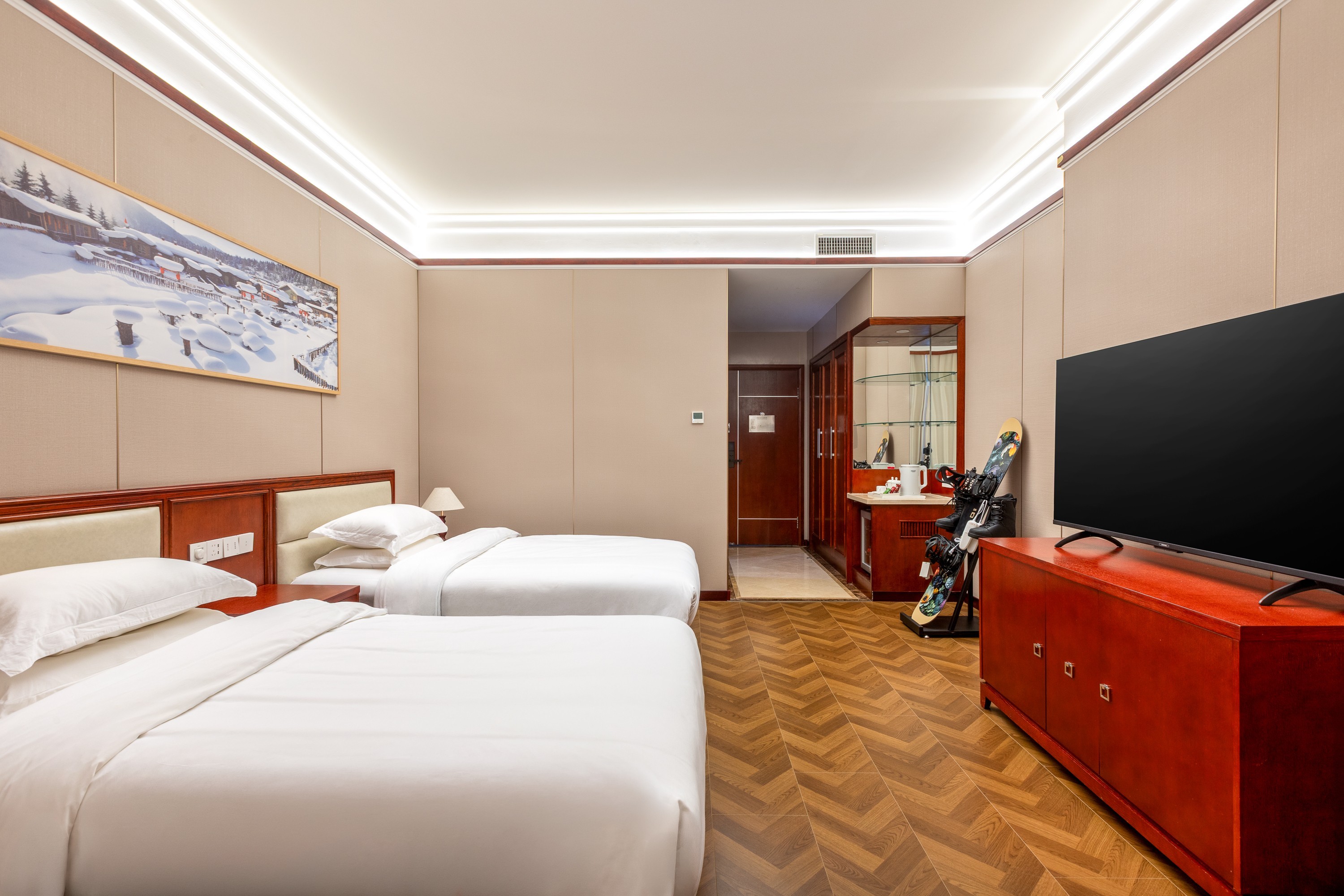 Guest room at the Days Hotel by Wyndham Shangzhi Yabuli in Shangzhi, Other than US/Canada