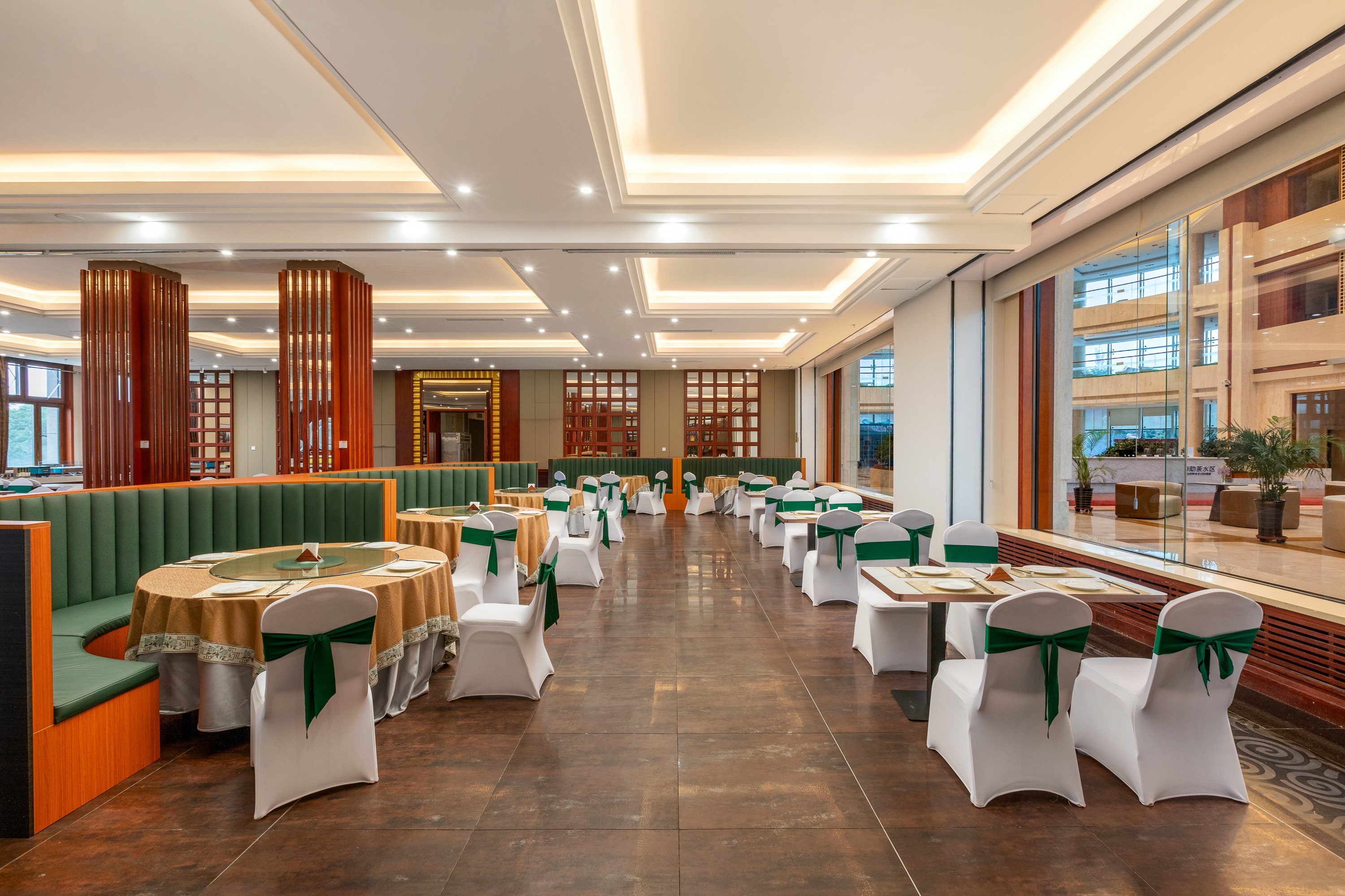 Days Hotel by Wyndham Shangzhi Yabuli restaurant in Shangzhi, Other than US/Canada