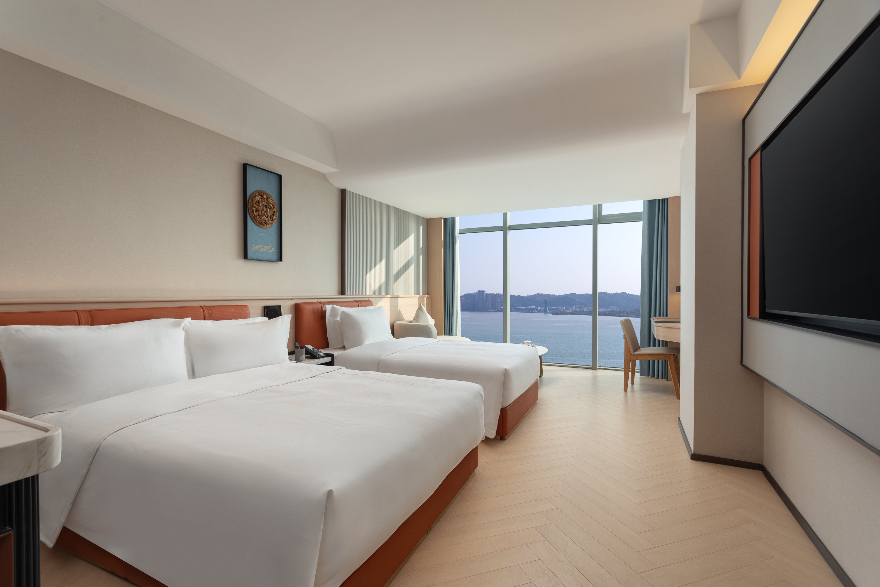 Guest room at the Days Inn by Wyndham Shantou Jinping in Shantou, Other than US/Canada