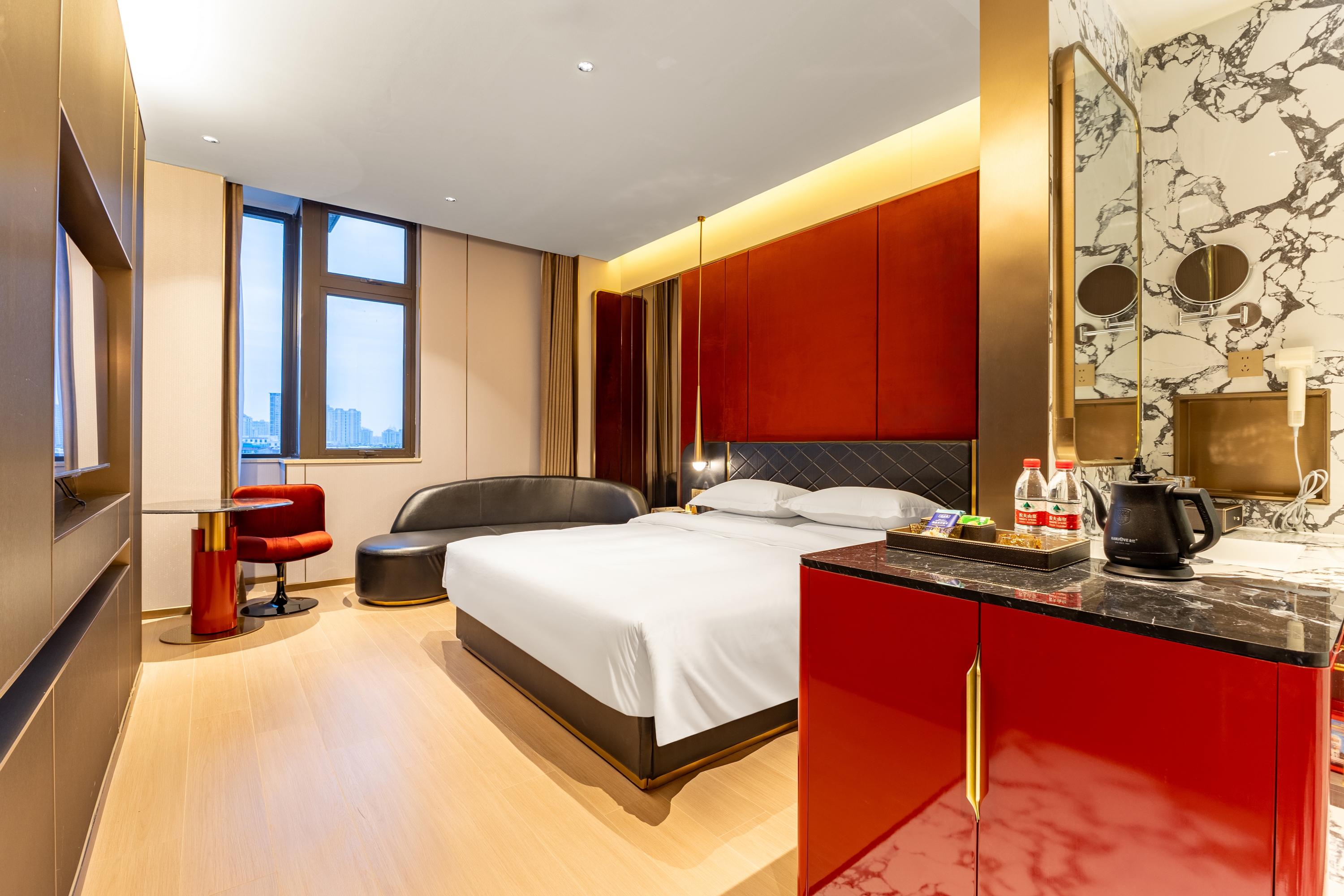 Guest room at the Days Hotel by Wyndham Shantou Longhu in Shantou, Other than US/Canada