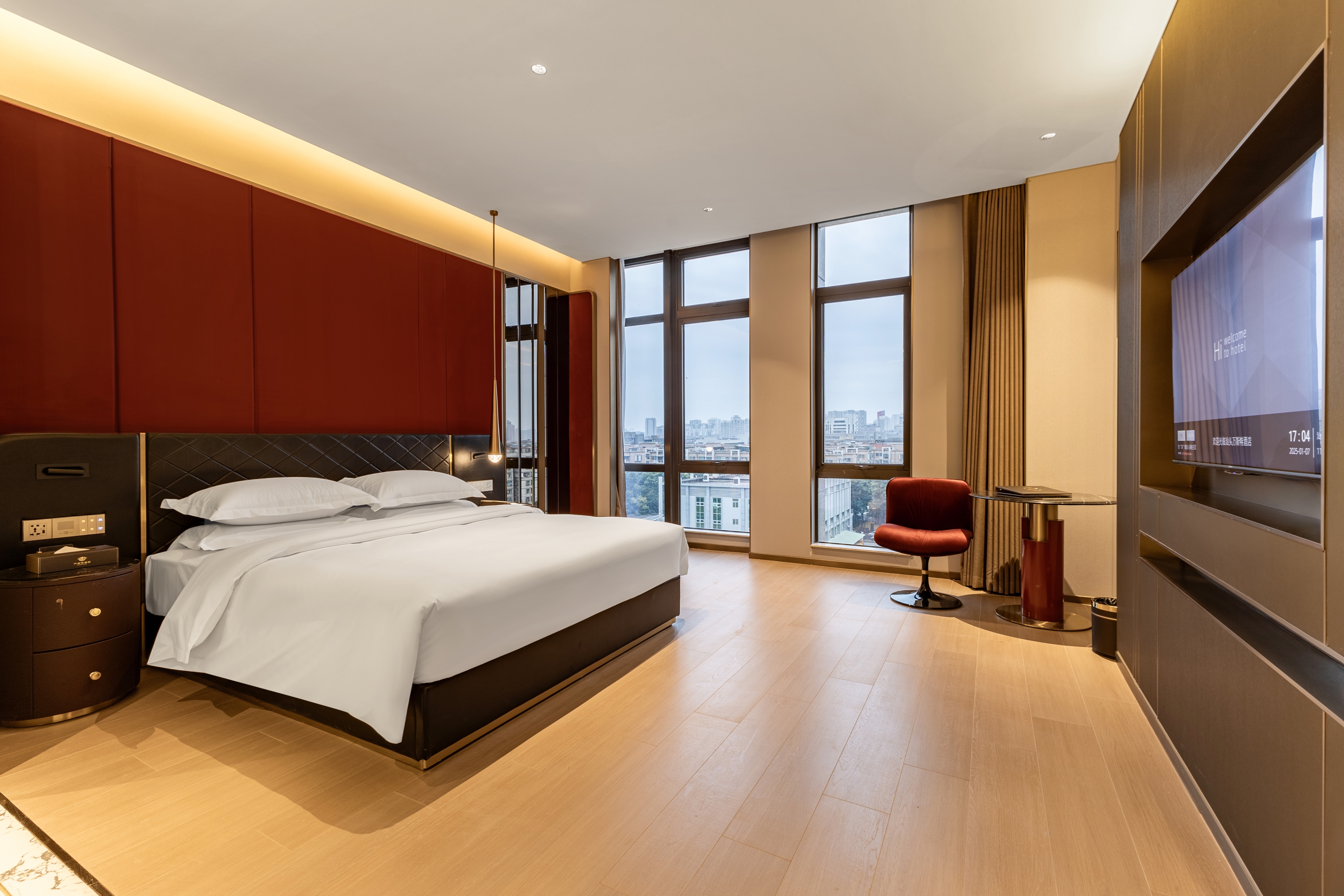 Guest room at the Days Hotel by Wyndham Shantou Longhu in Shantou, Other than US/Canada