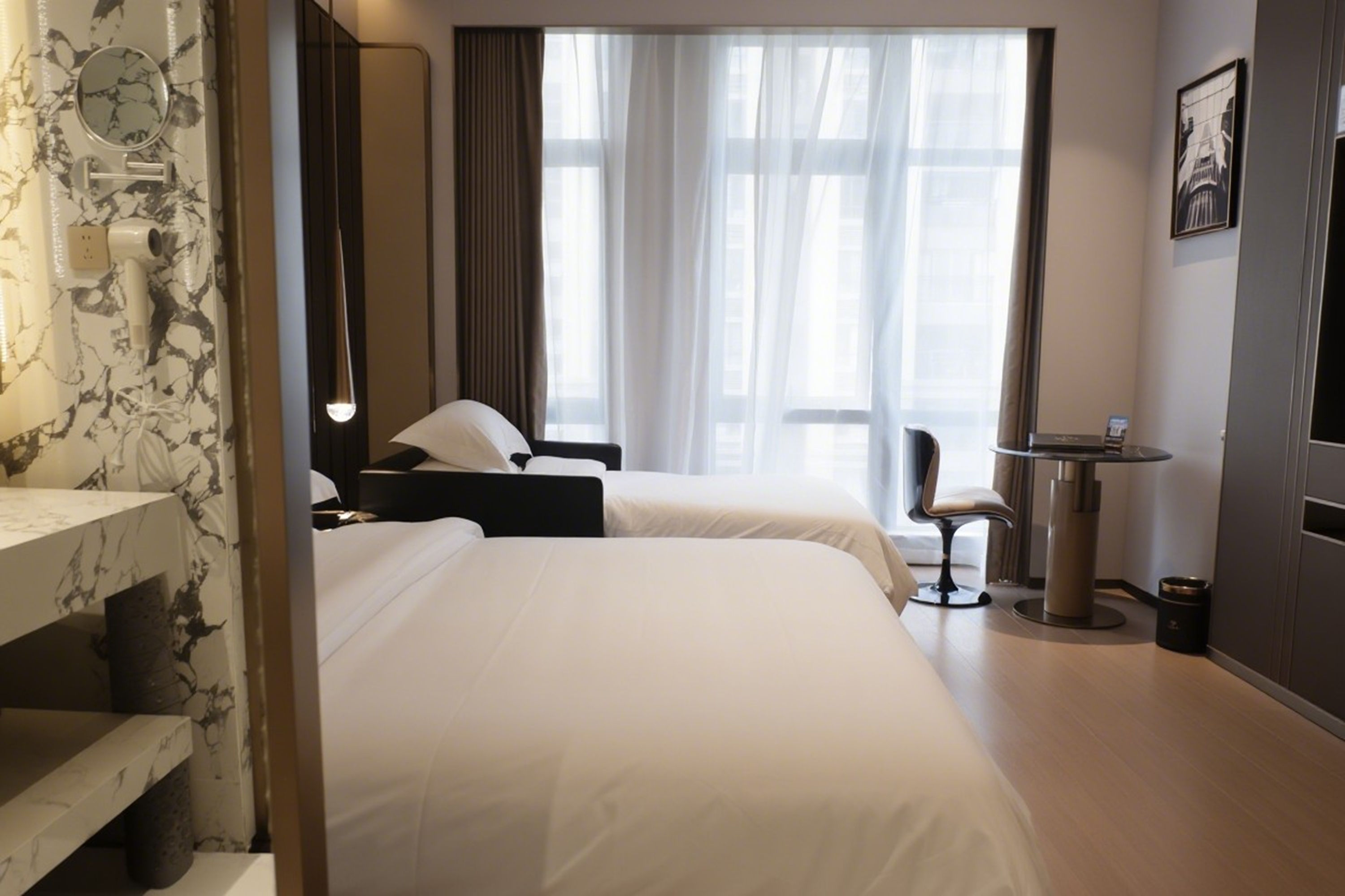 Guest room at the Days Hotel by Wyndham Shantou Longhu in Shantou, Other than US/Canada