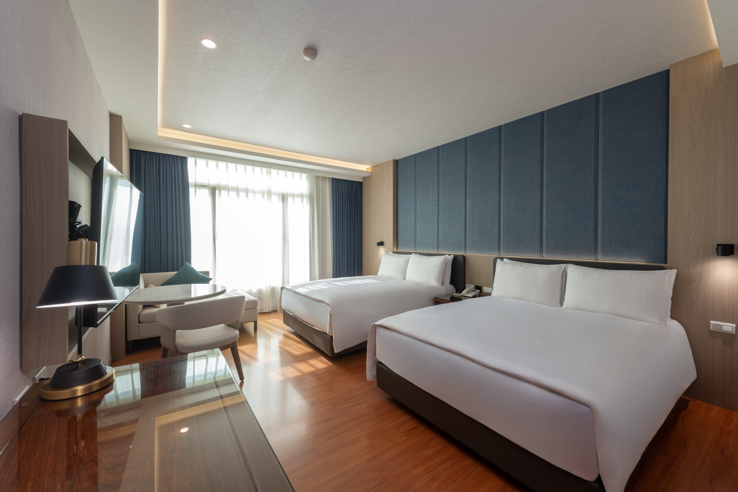 Guest room at the Days Inn by Wyndham Chiayi in Taiwan-Chiayi, Other than US/Canada