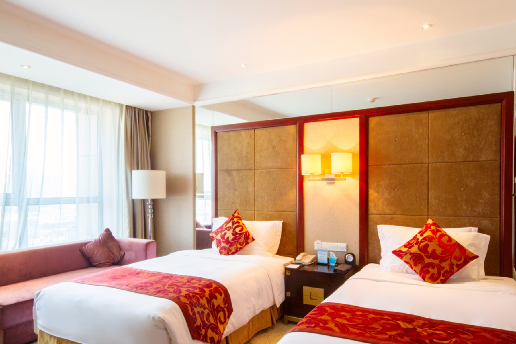 Guest room at the Days Hotel by Wyndham Lu'an Taiyuan in Taiyuan, Other than US/Canada