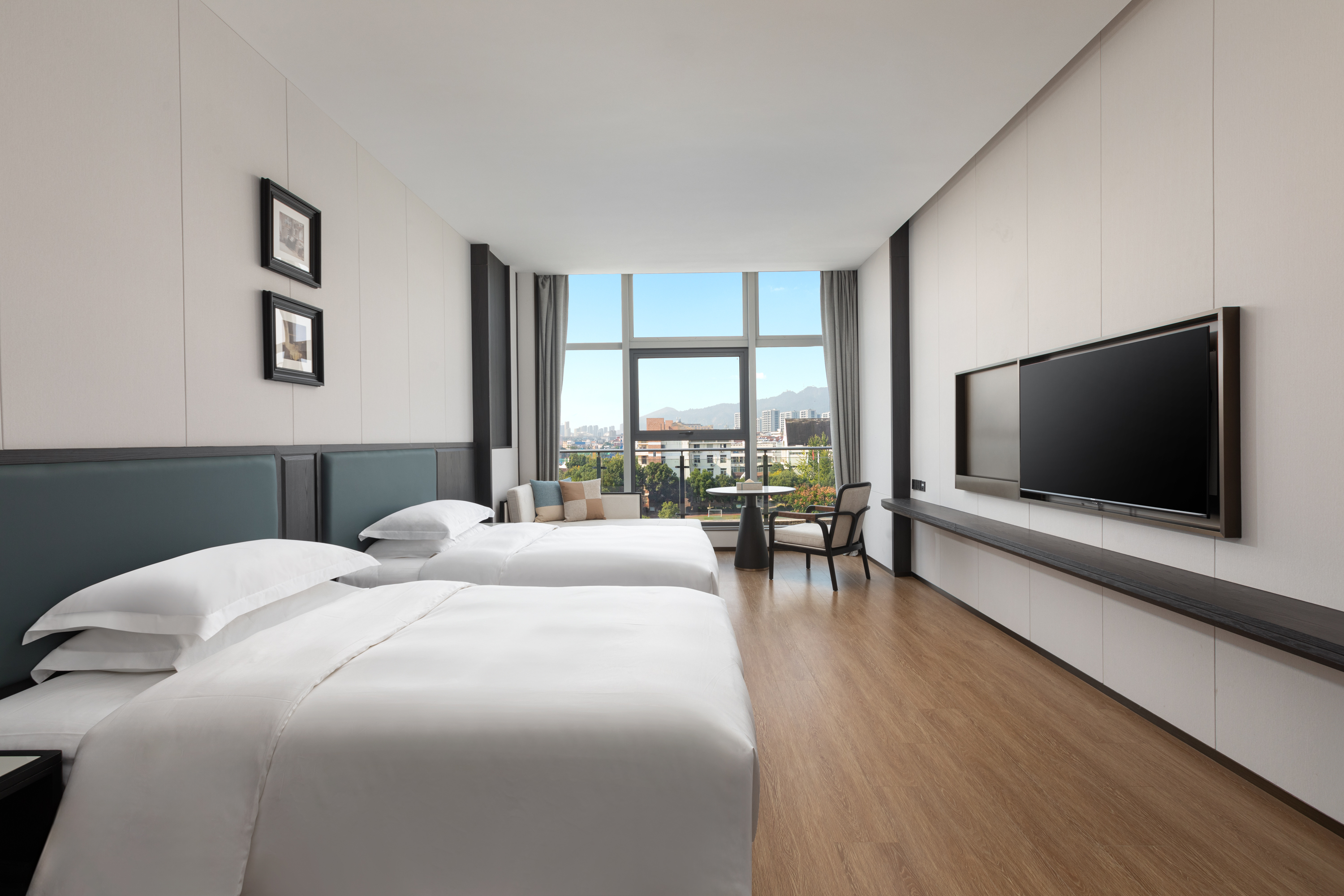 Guest room at the Days Hotel by Wyndham Xianju Downtown in Taizhou, Other than US/Canada